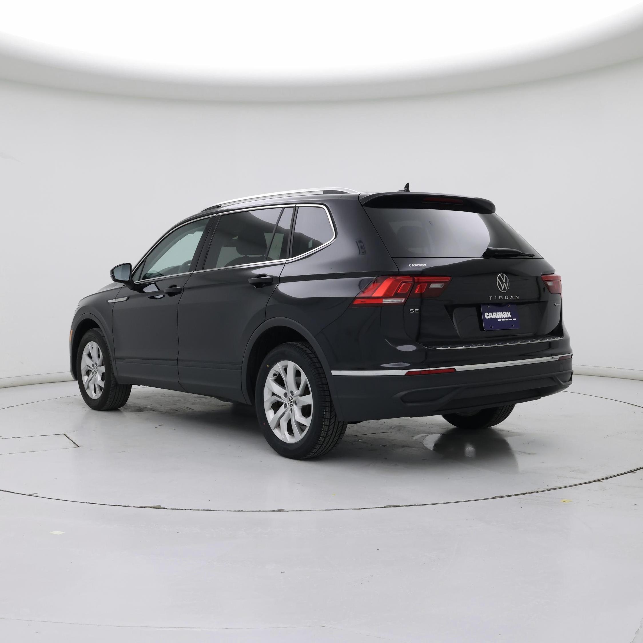 Thumbnail: 2022 Volkswagen Tiguan - 2