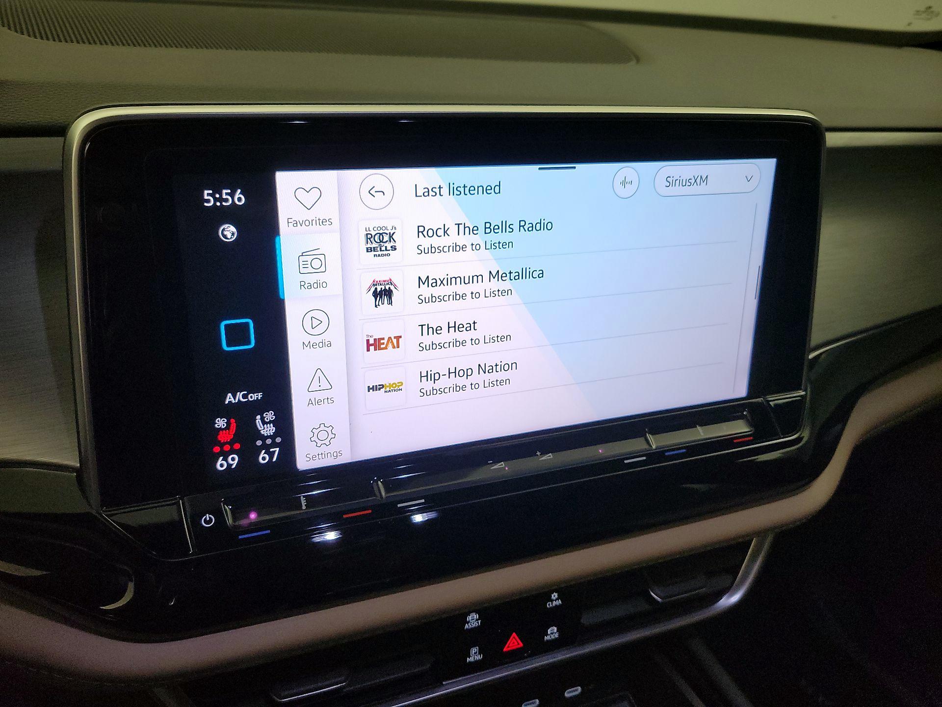 Thumbnail: 2024 Volkswagen Atlas - 15