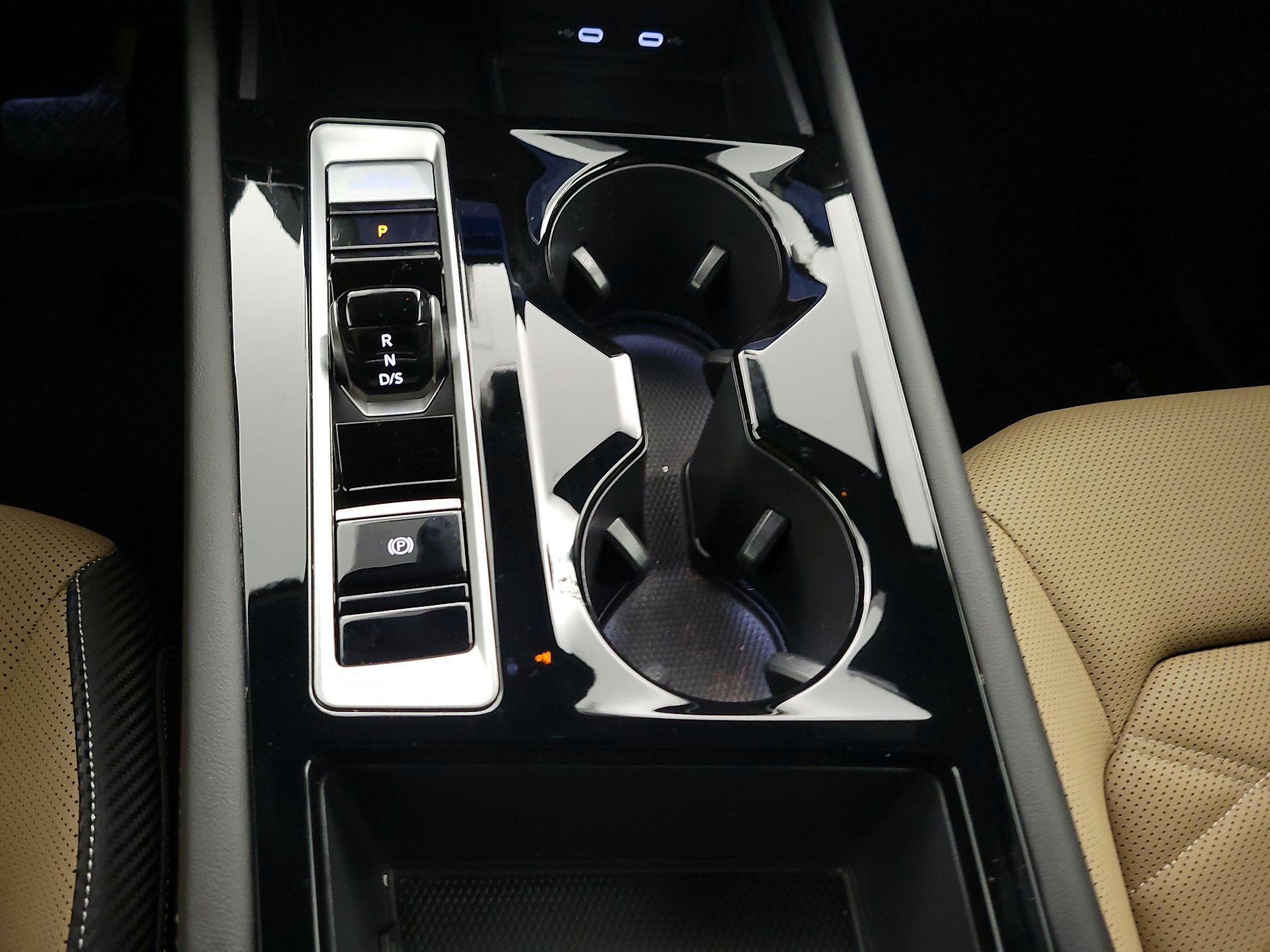 Thumbnail: 2024 Volkswagen Atlas - 17