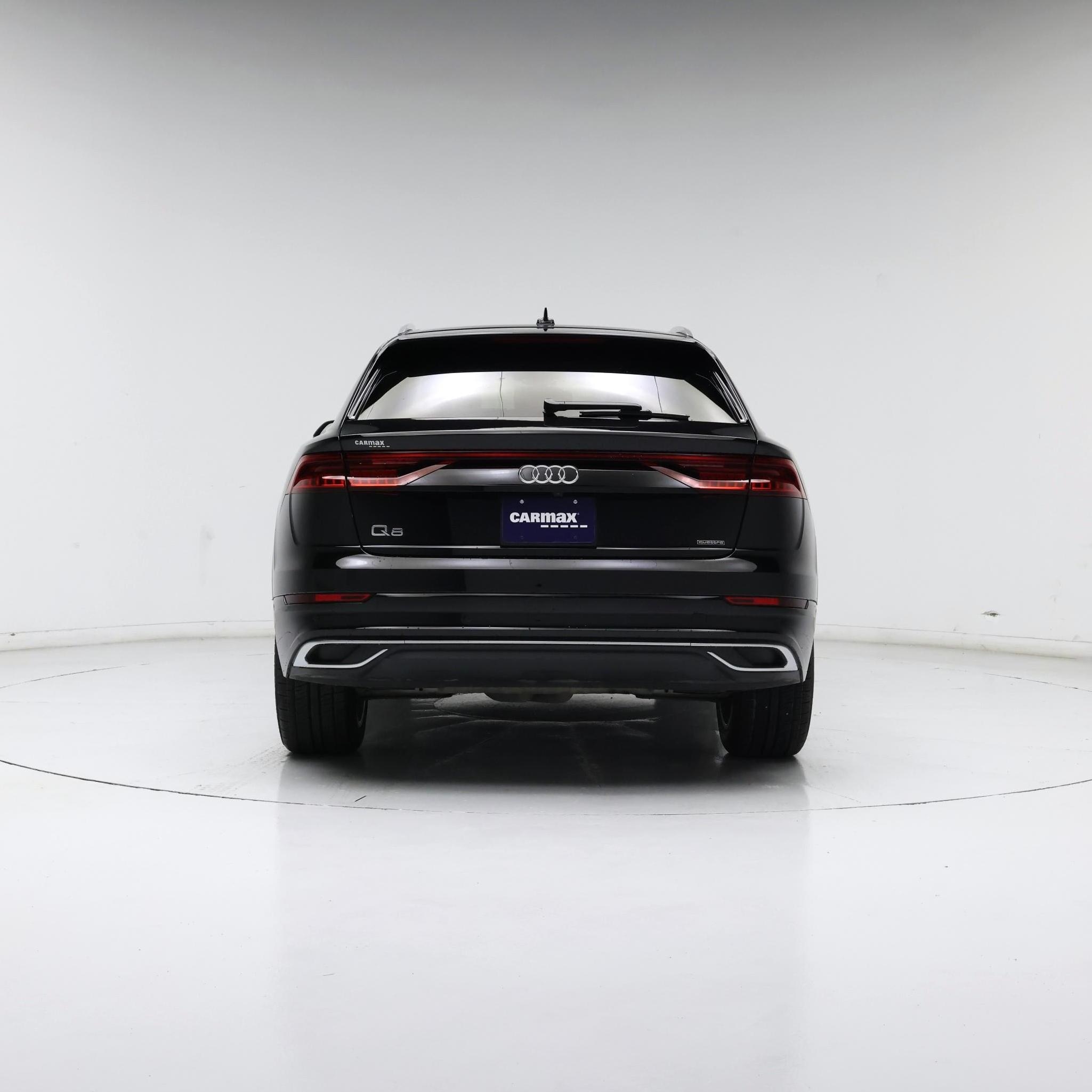 Thumbnail: 2023 Audi Q8 - 6