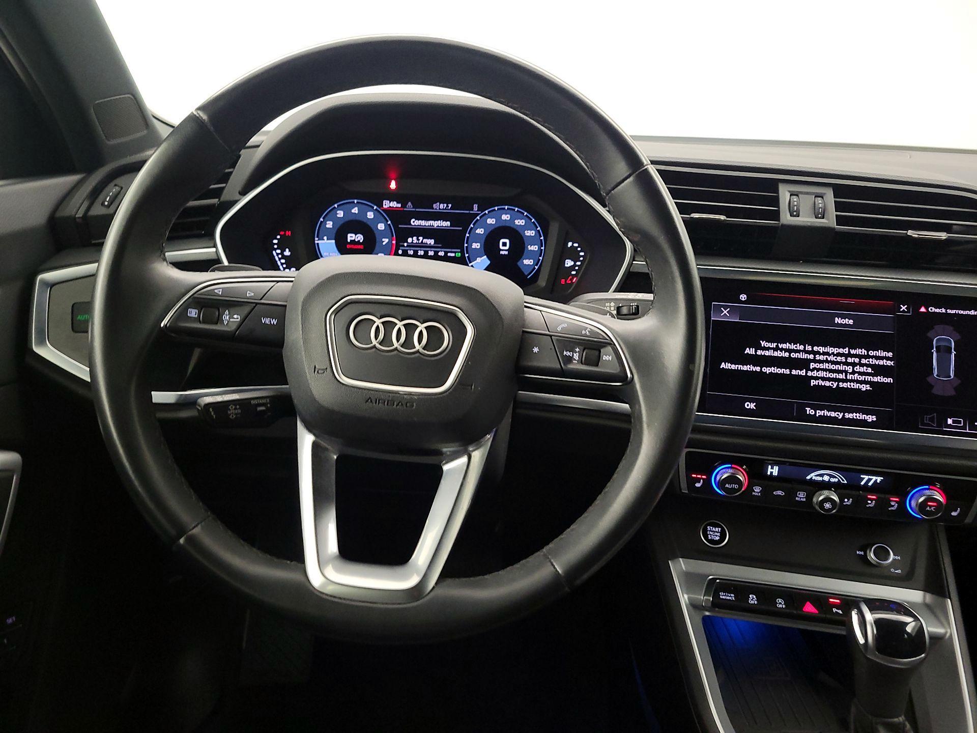 Thumbnail: 2024 Audi Q3 - 10