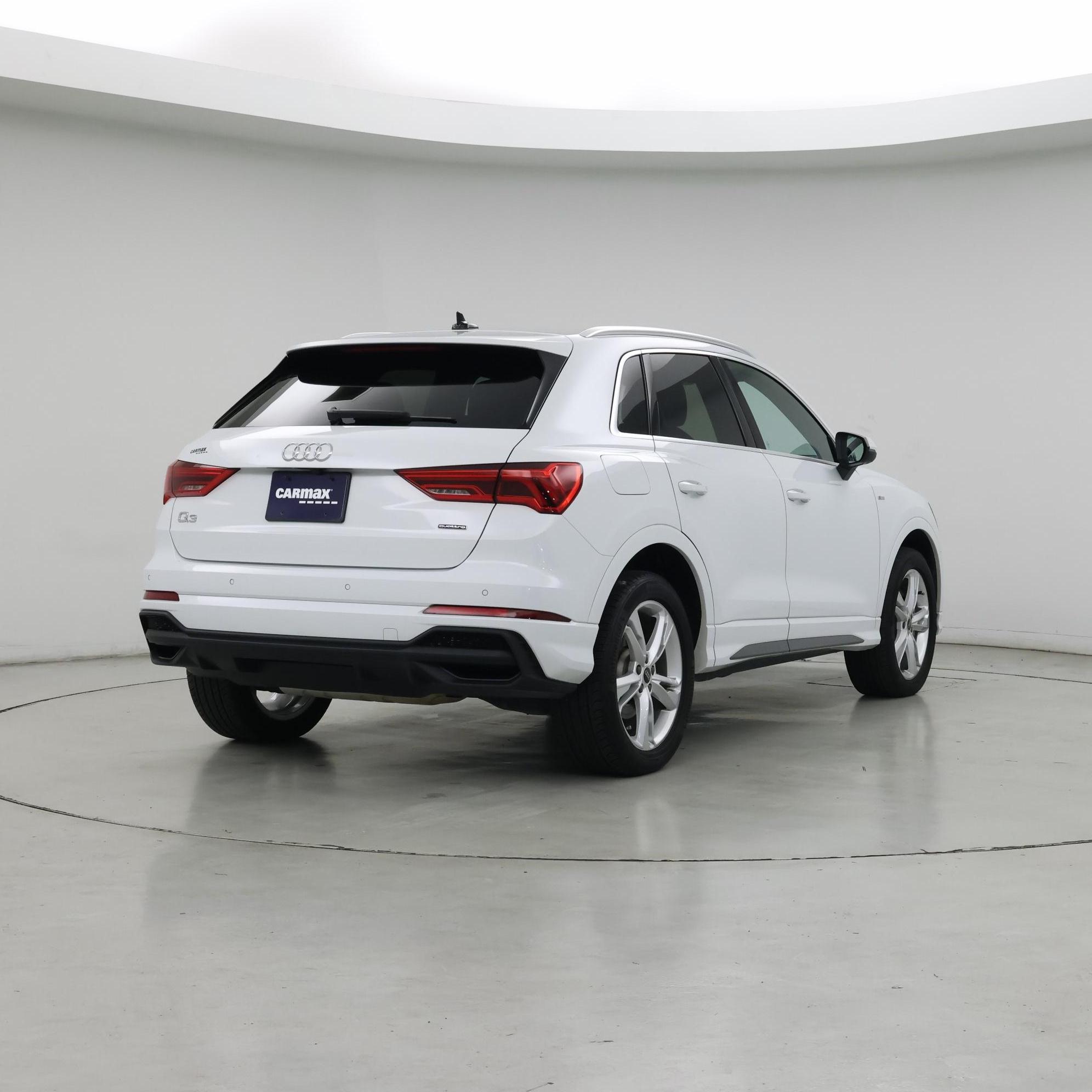 Thumbnail: 2024 Audi Q3 - 8