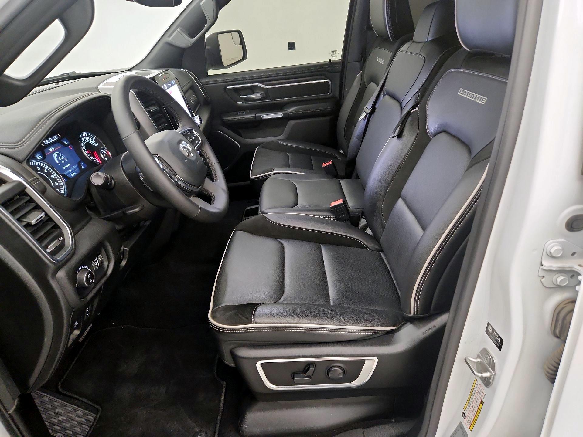 Thumbnail: 2025 RAM 1500 - 11