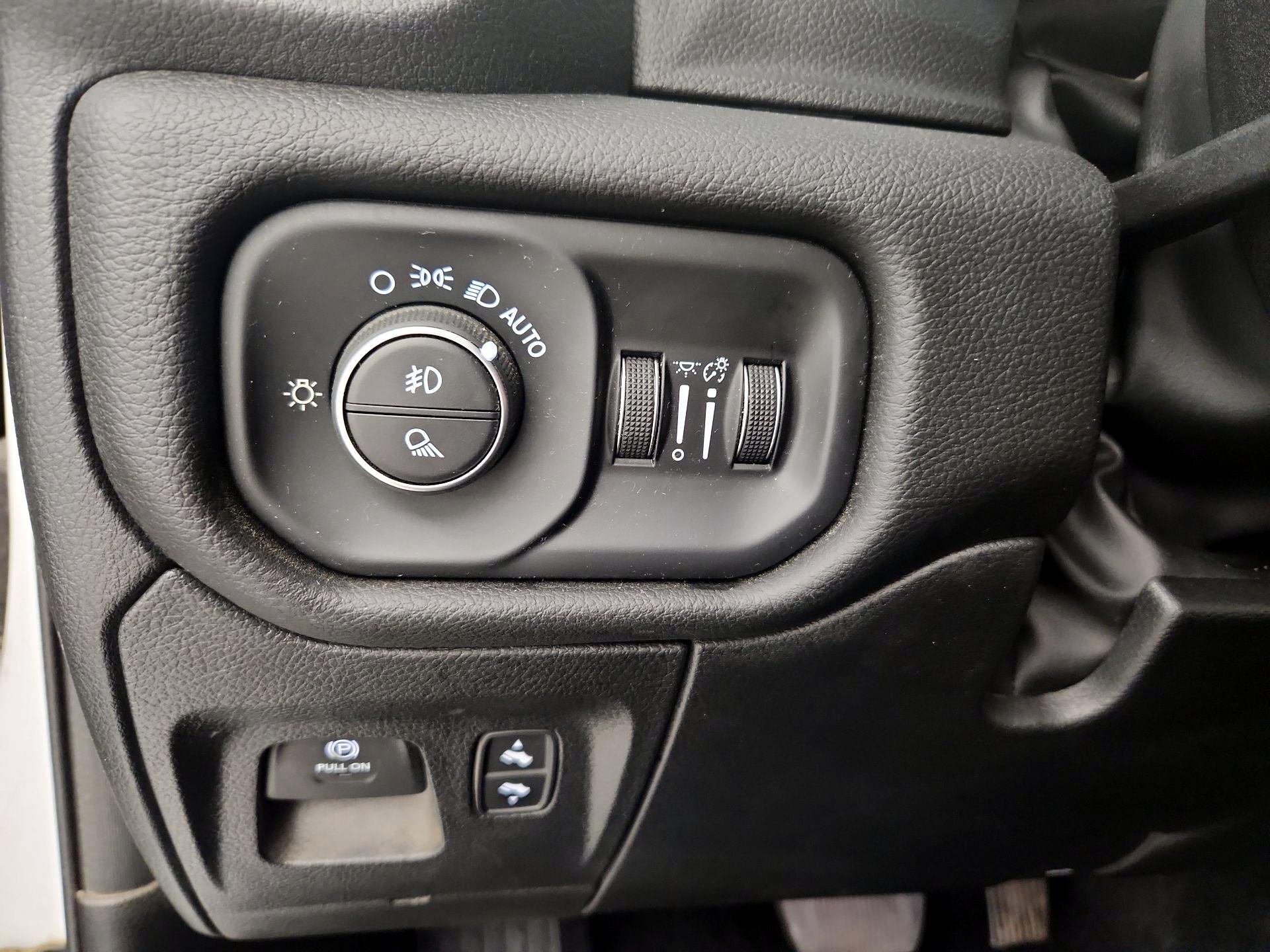 Thumbnail: 2025 RAM 1500 - 13