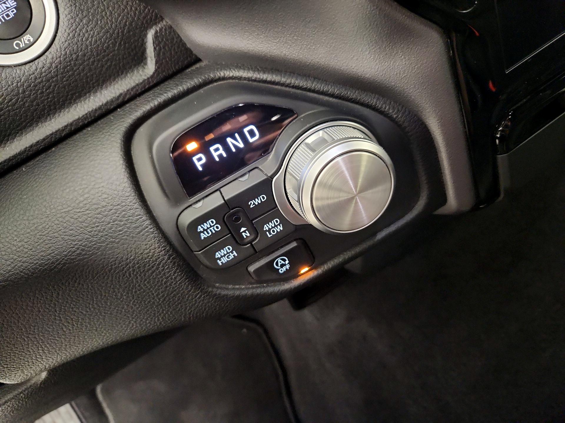 Thumbnail: 2025 RAM 1500 - 17