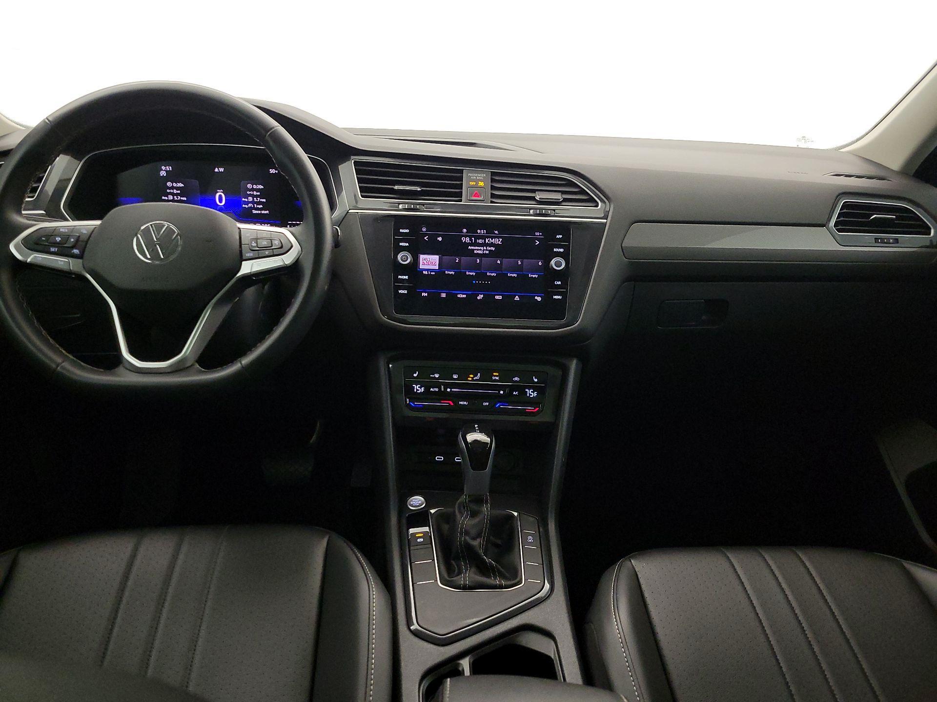 Thumbnail: 2024 Volkswagen Tiguan - 9
