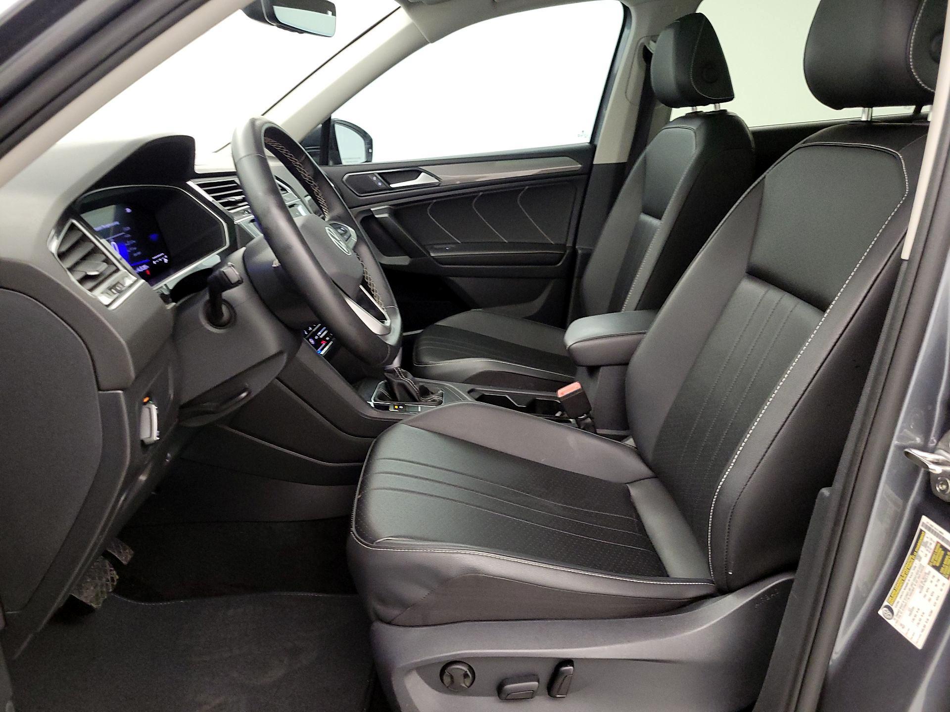 Thumbnail: 2024 Volkswagen Tiguan - 11