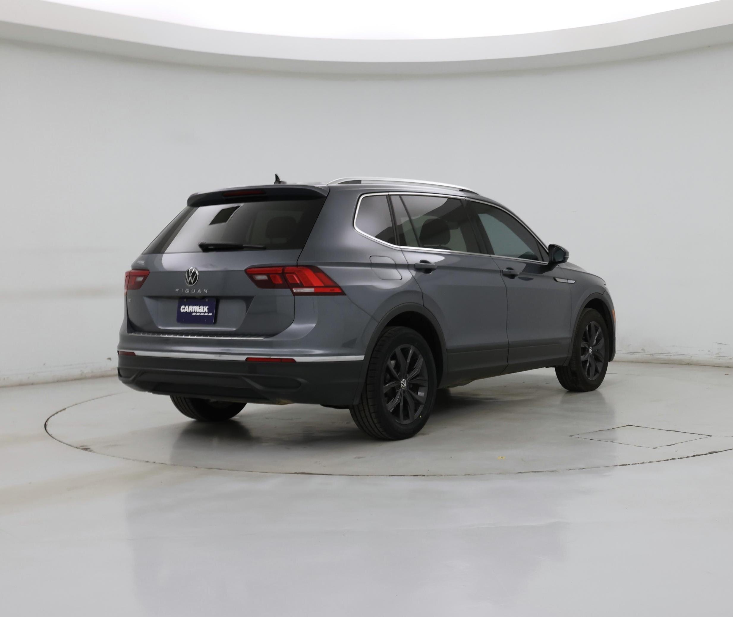 Thumbnail: 2024 Volkswagen Tiguan - 8
