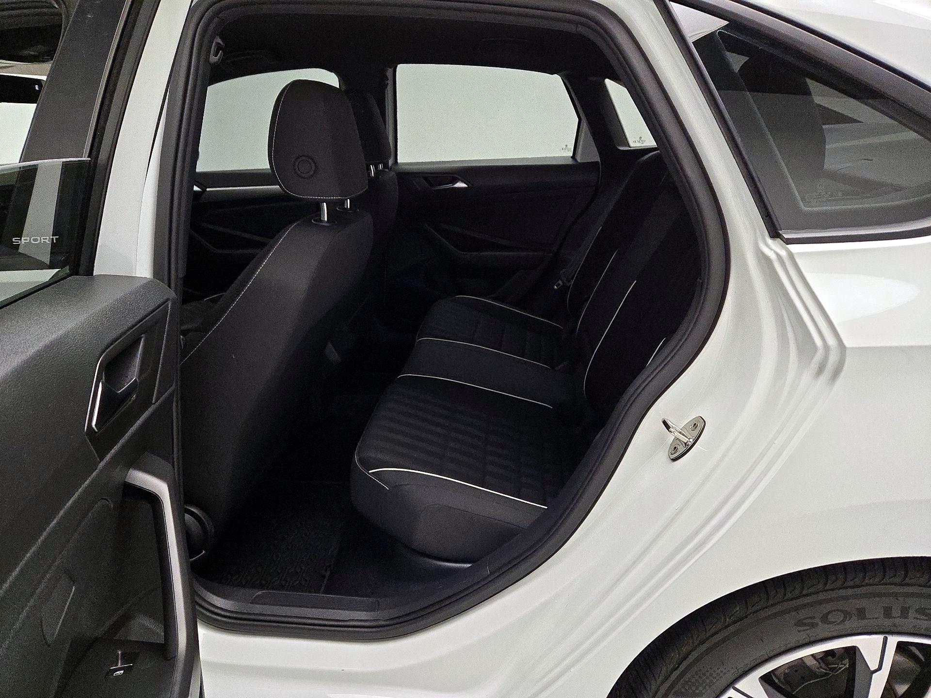 Thumbnail: 2024 Volkswagen Jetta - 19