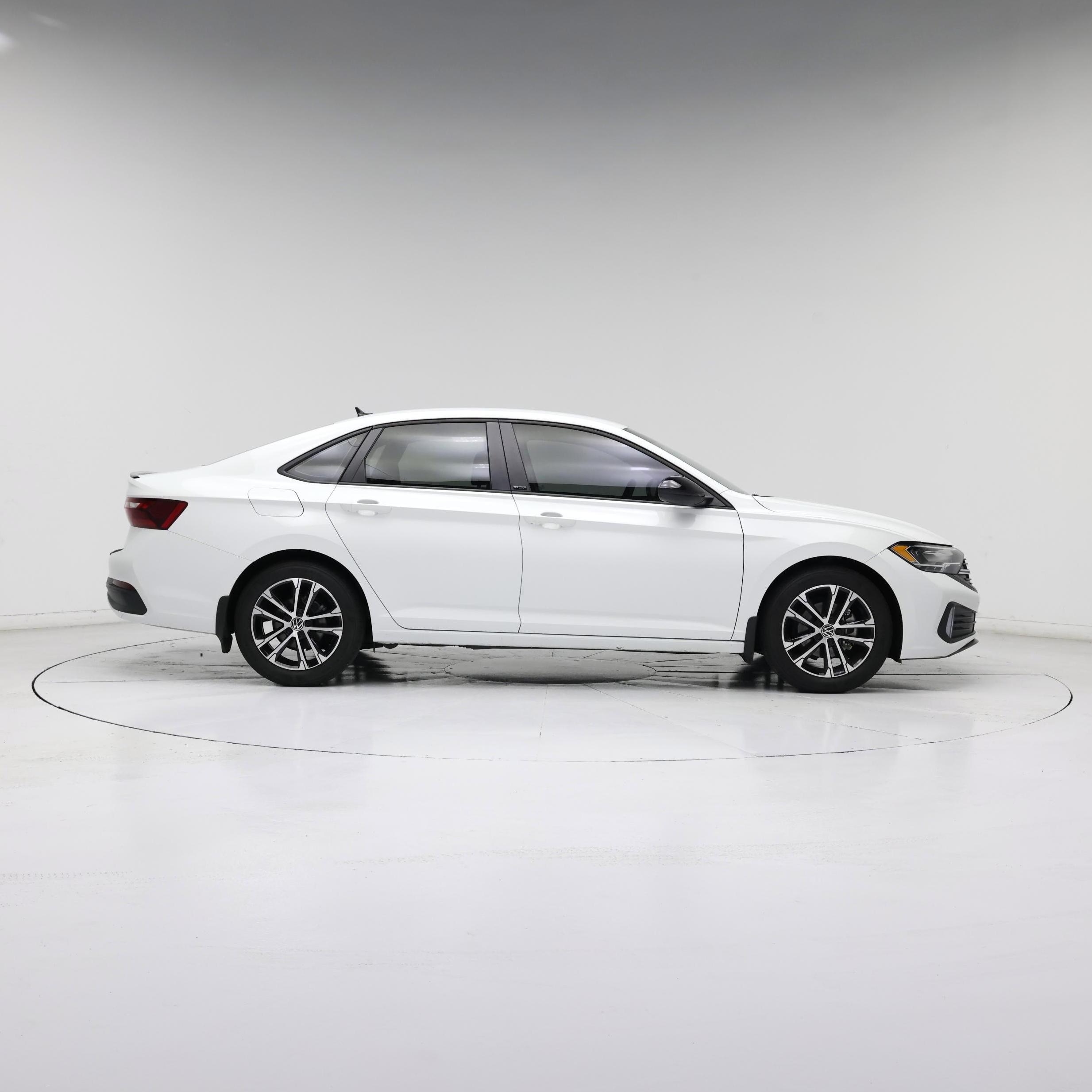 Thumbnail: 2024 Volkswagen Jetta - 7