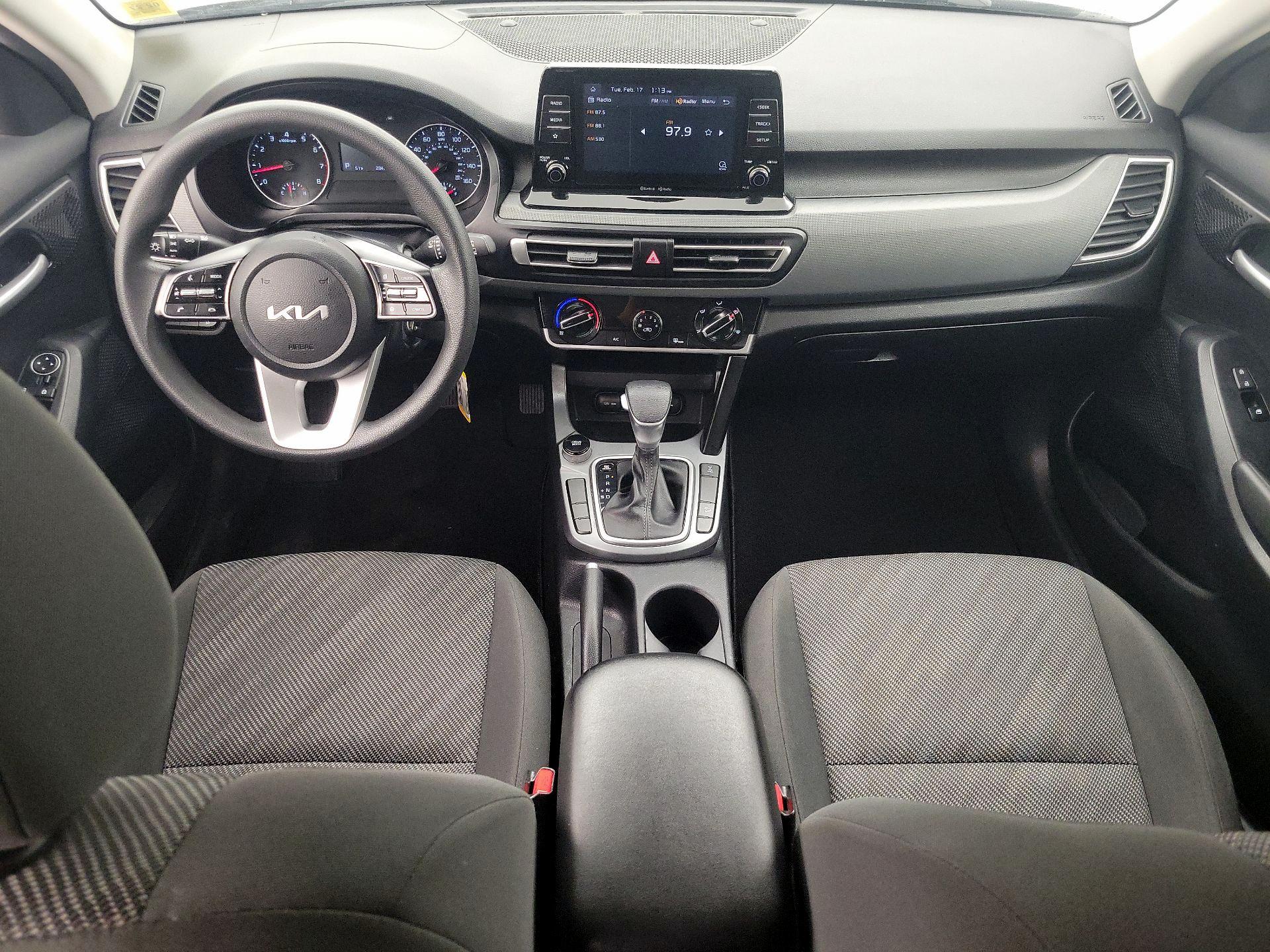 Thumbnail: 2023 Kia Seltos - 9