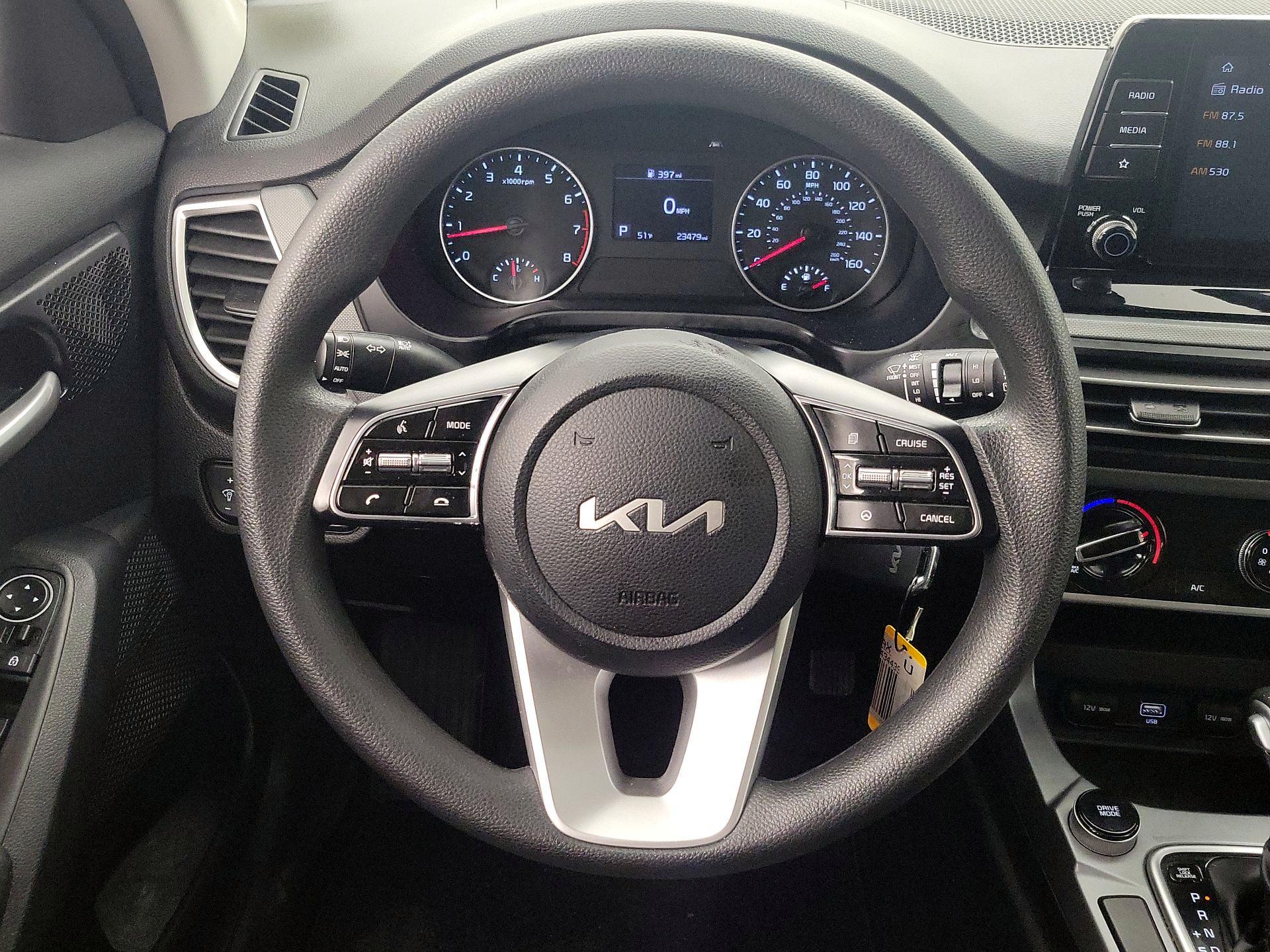 Thumbnail: 2023 Kia Seltos - 10