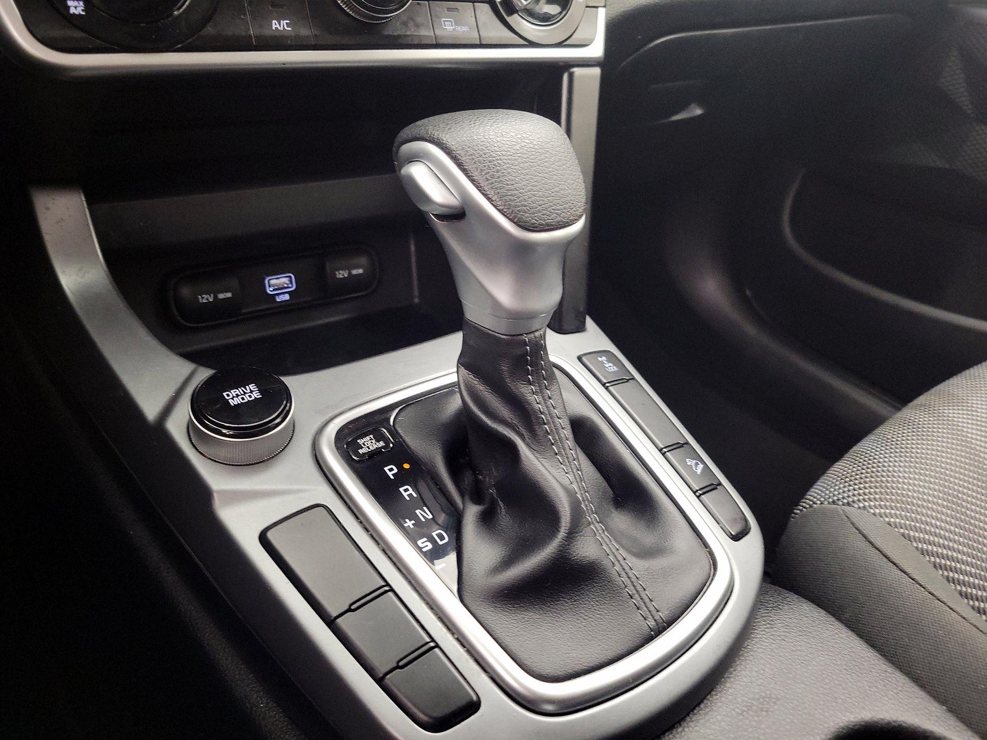 Thumbnail: 2023 Kia Seltos - 17