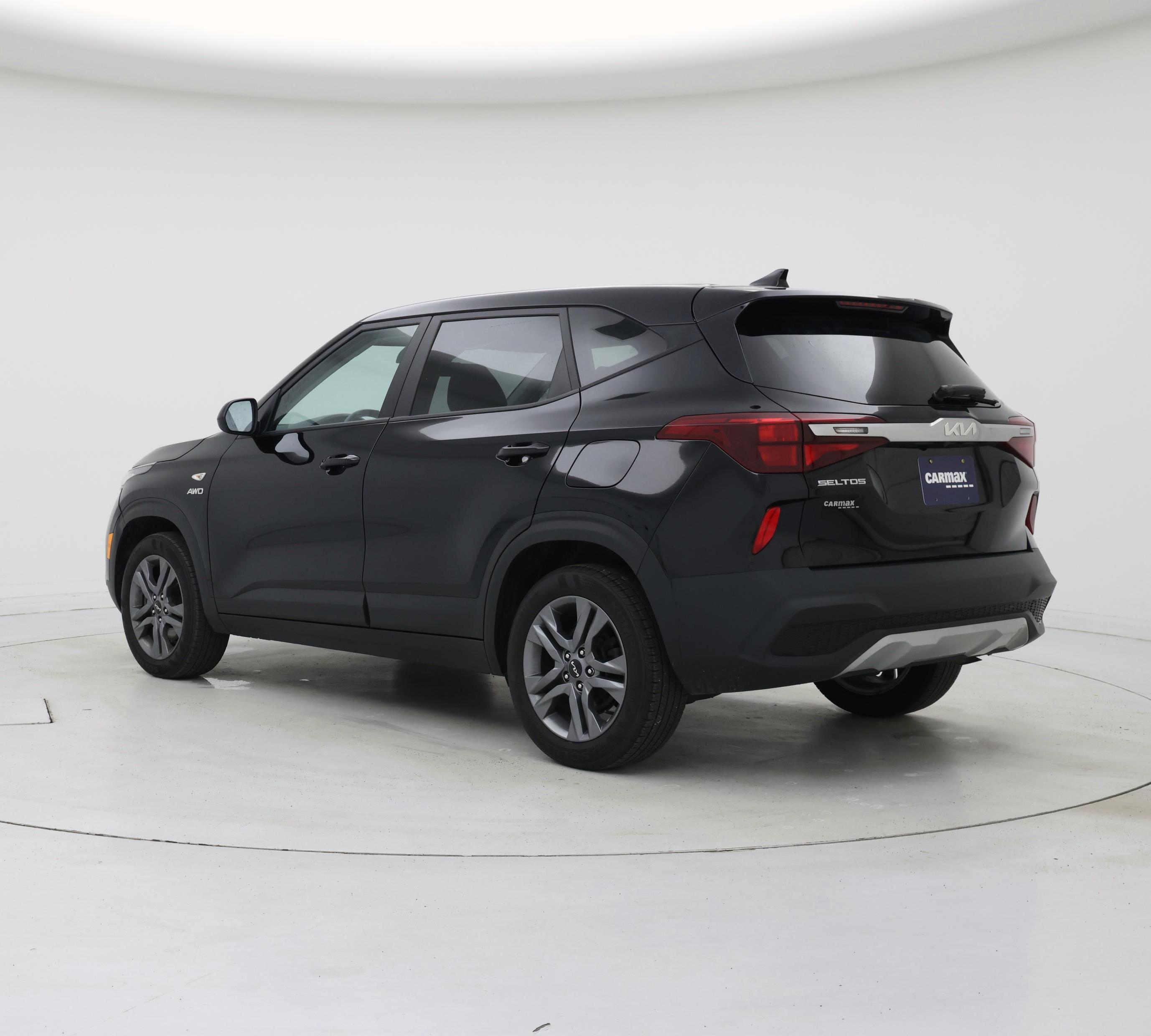 Thumbnail: 2023 Kia Seltos - 2