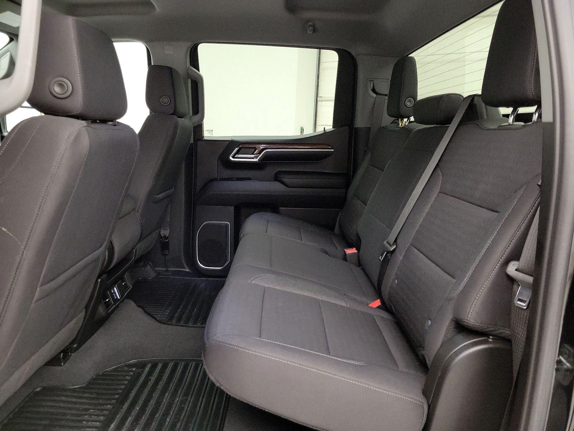 Thumbnail: 2022 Chevrolet Silverado 1500 - 19