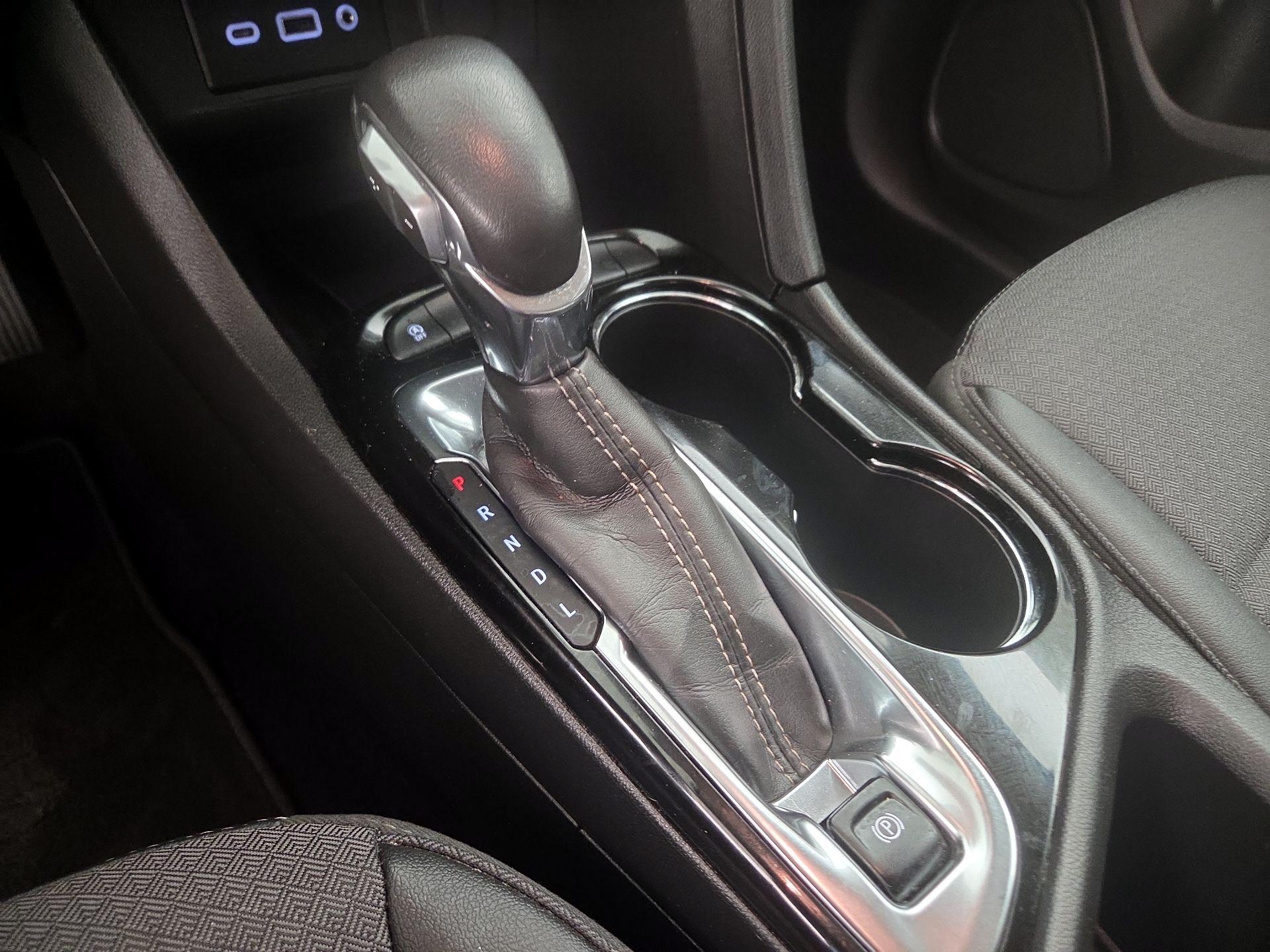 Thumbnail: 2022 Buick Encore GX - 17