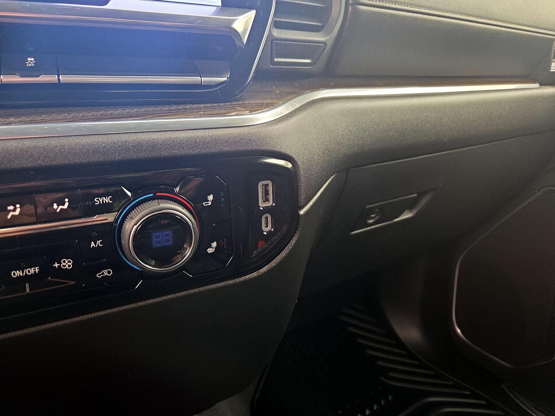 Thumbnail: 2023 Chevrolet Silverado 1500 - 19