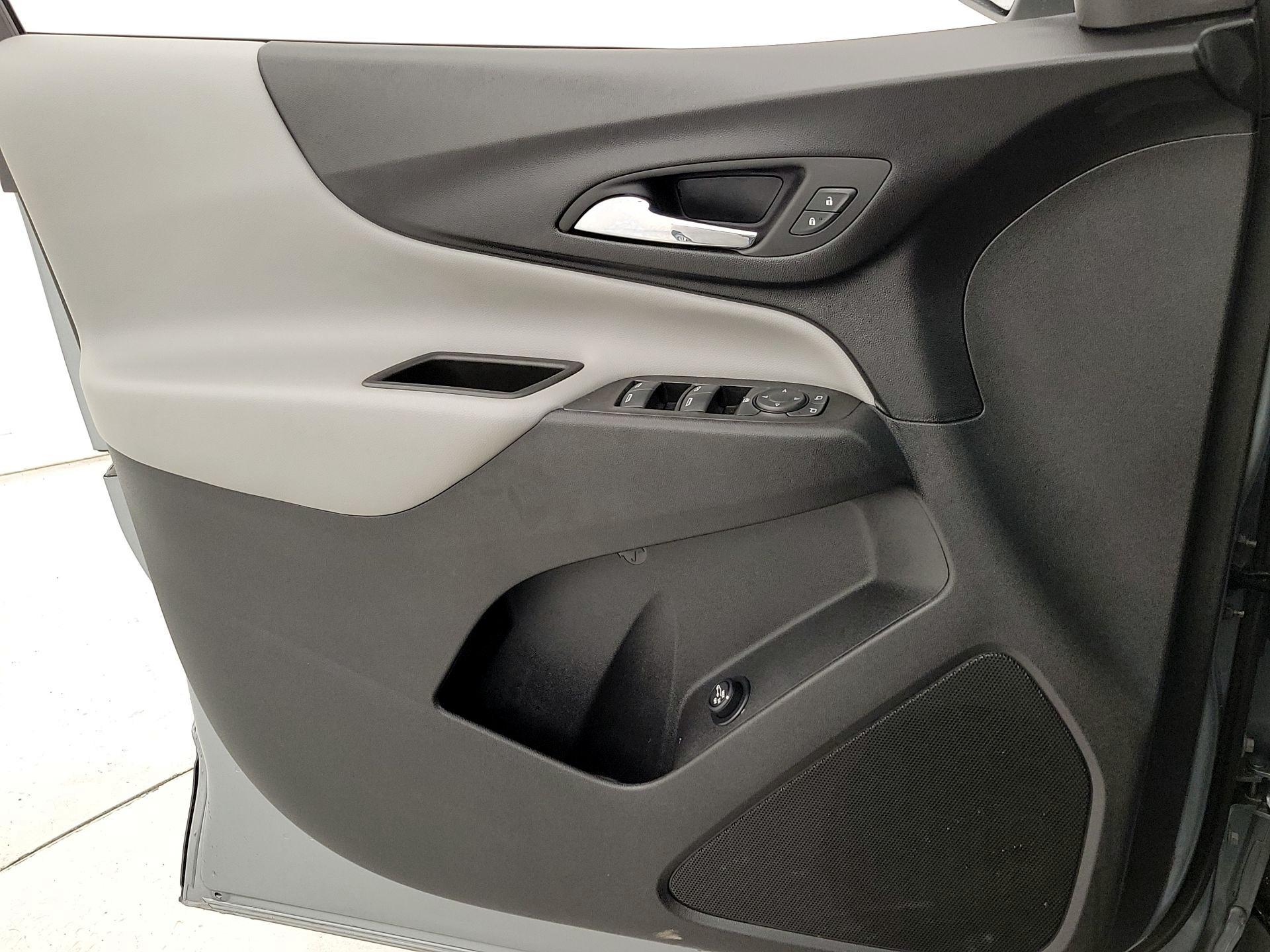 Thumbnail: 2023 Chevrolet Equinox - 12