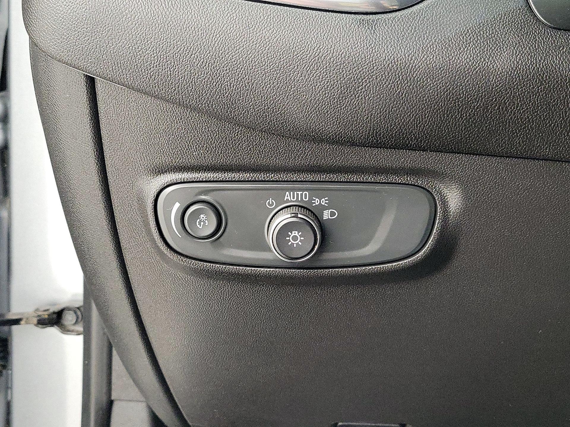 Thumbnail: 2023 Chevrolet Equinox - 13