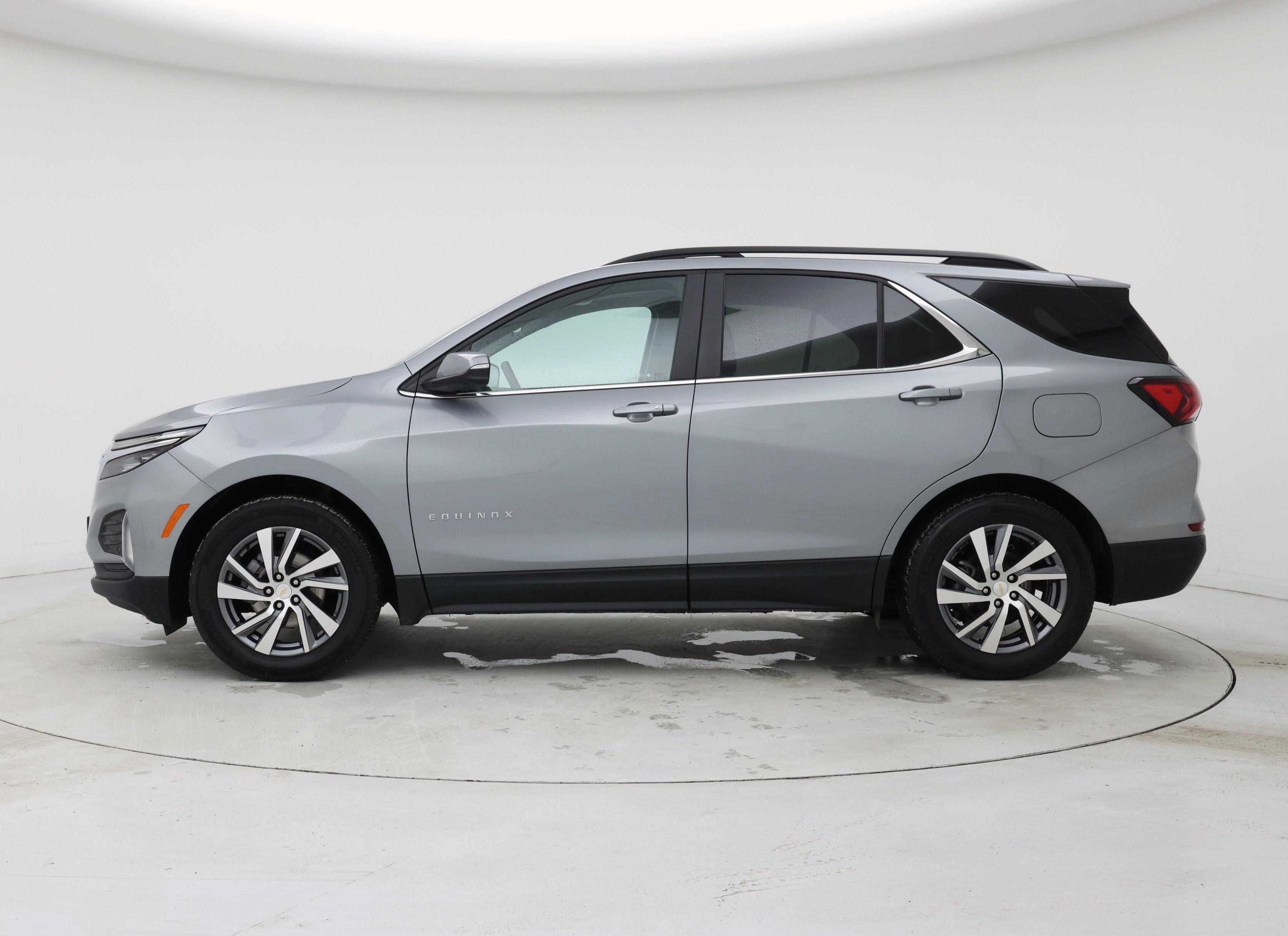 Thumbnail: 2023 Chevrolet Equinox - 3