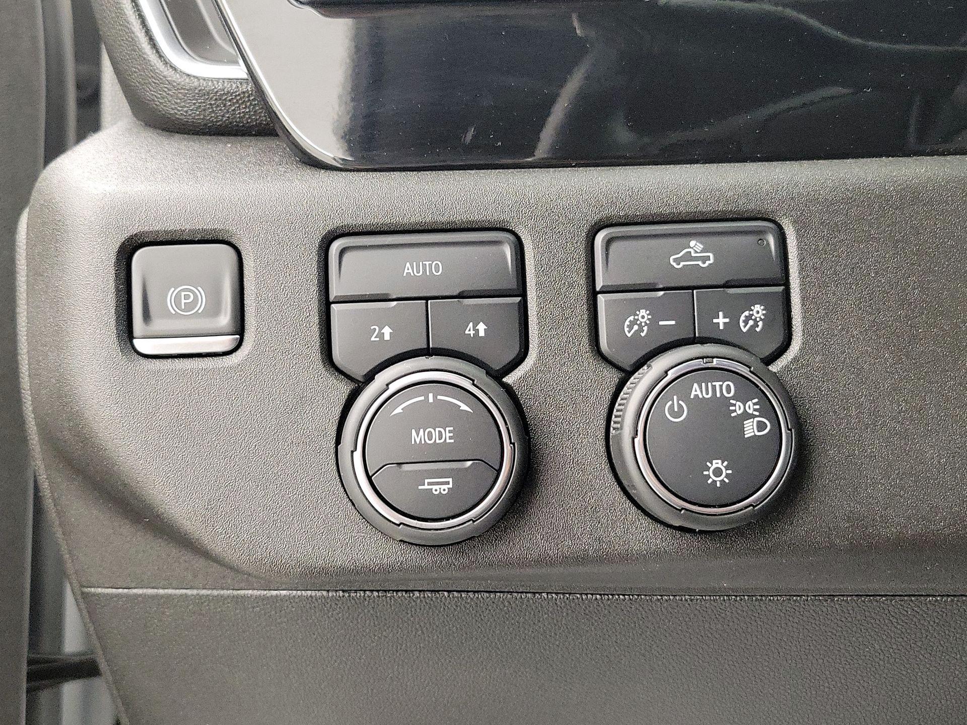 Thumbnail: 2023 Chevrolet Silverado 1500 - 13