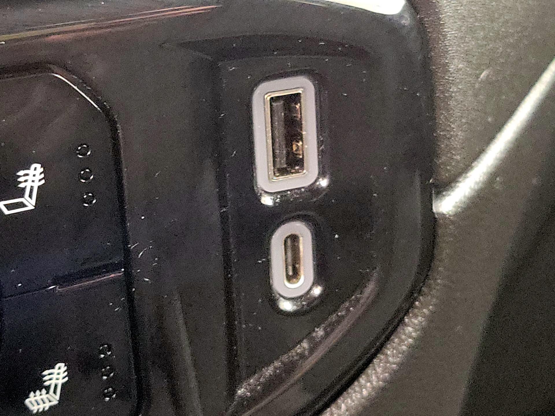 Thumbnail: 2022 Chevrolet Silverado 1500 - 18