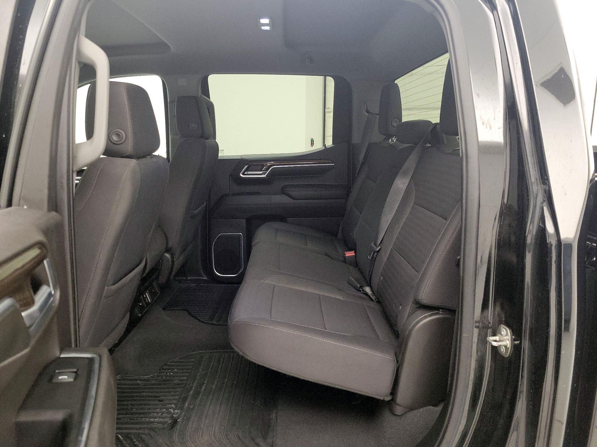 Thumbnail: 2022 Chevrolet Silverado 1500 - 19