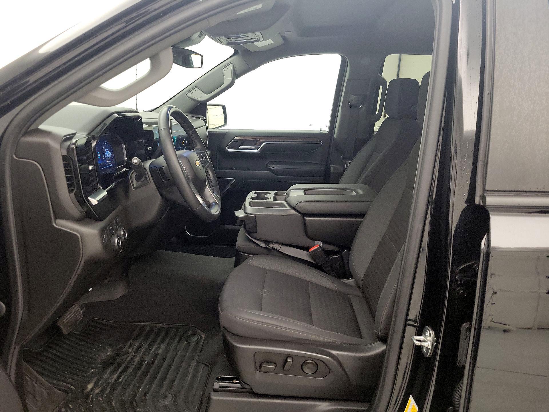 Thumbnail: 2023 Chevrolet Silverado 1500 - 11