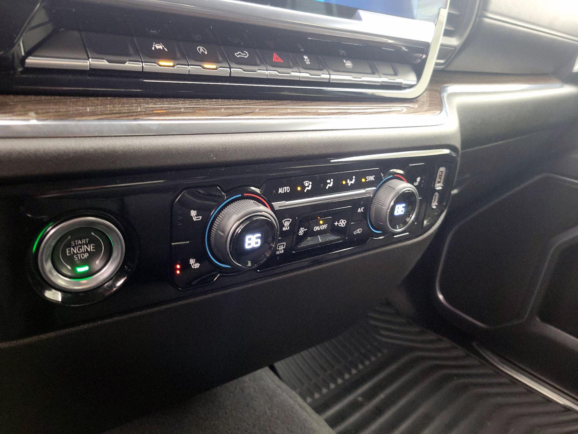 Thumbnail: 2023 Chevrolet Silverado 1500 - 16