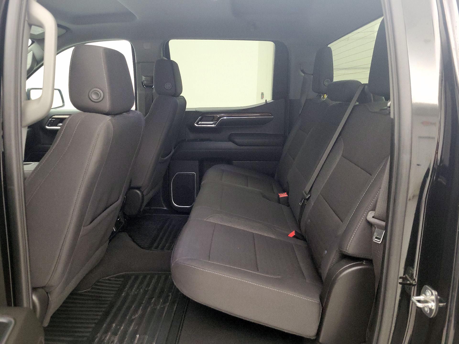 Thumbnail: 2023 Chevrolet Silverado 1500 - 19