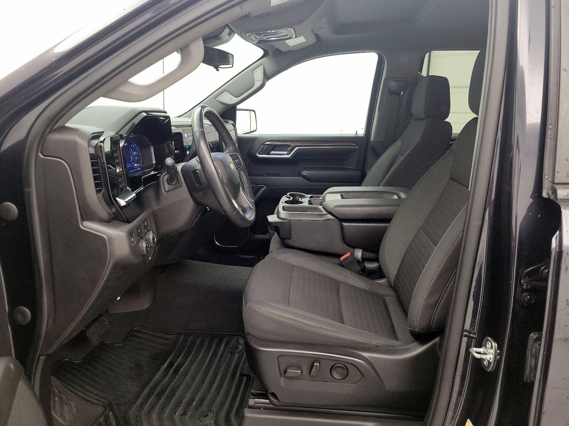 Thumbnail: 2022 Chevrolet Silverado 1500 - 11