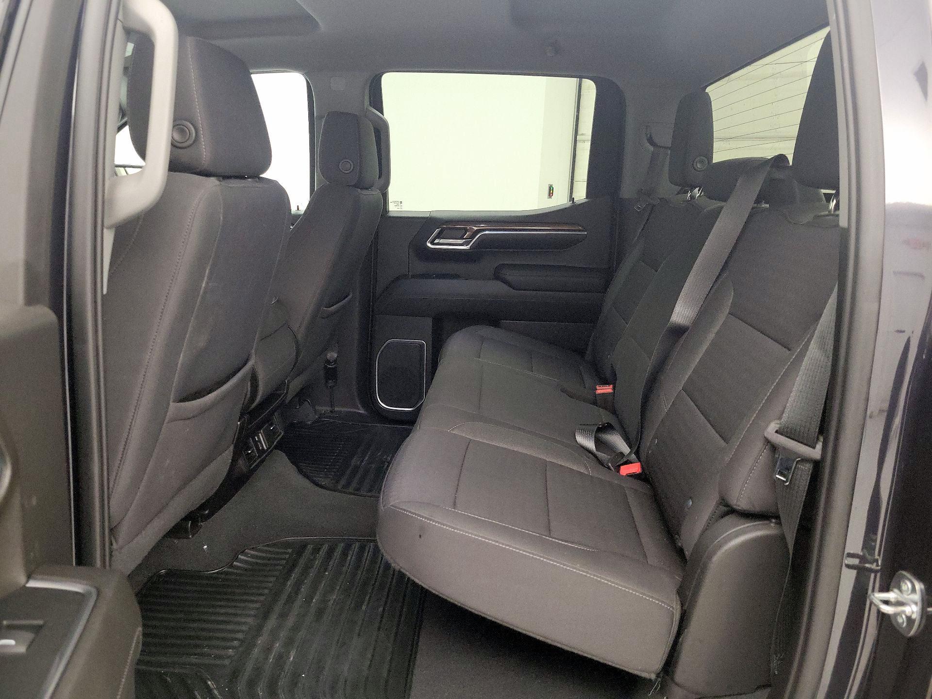 Thumbnail: 2022 Chevrolet Silverado 1500 - 19