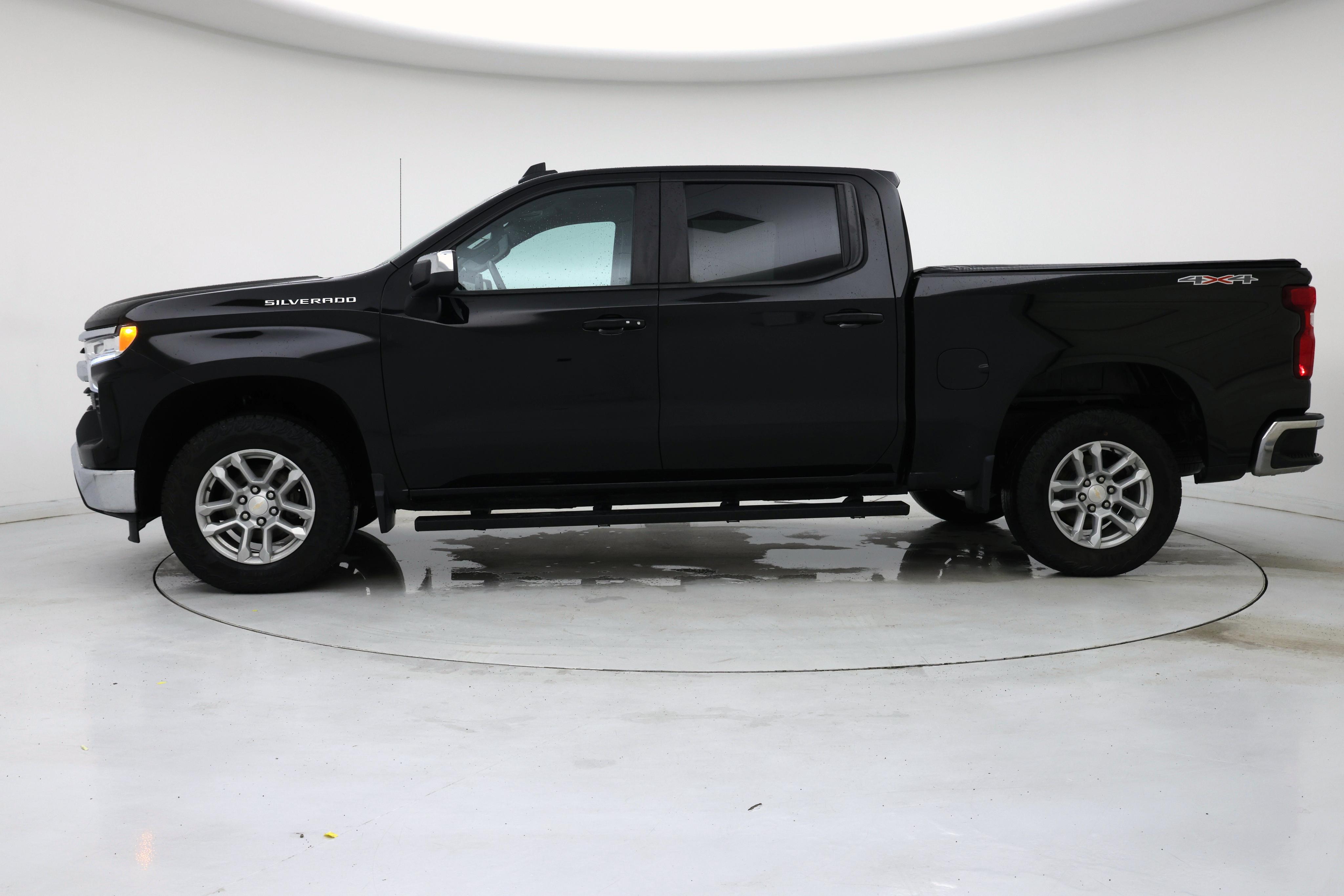 Thumbnail: 2022 Chevrolet Silverado 1500 - 3