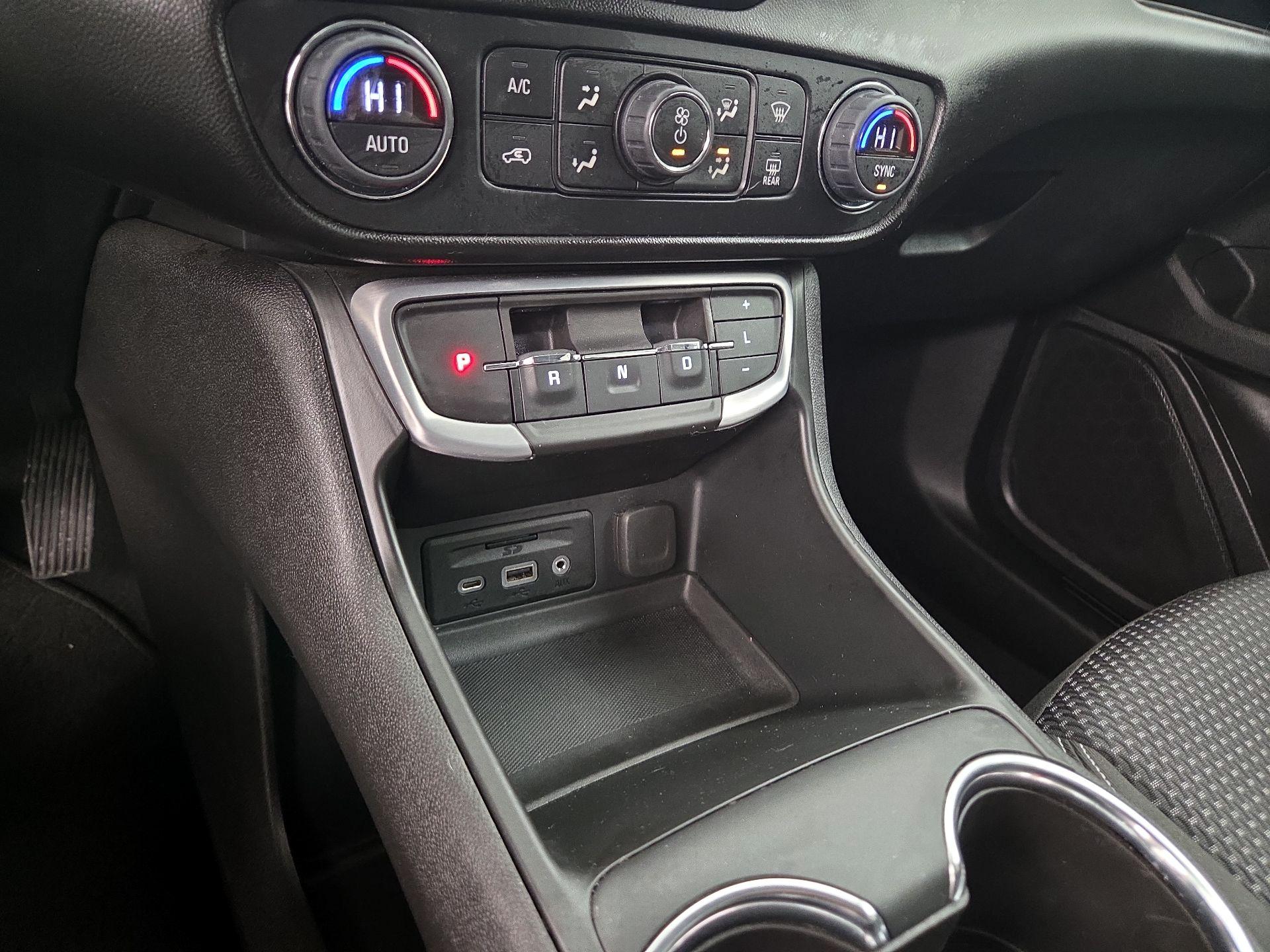 Thumbnail: 2022 GMC Terrain - 18