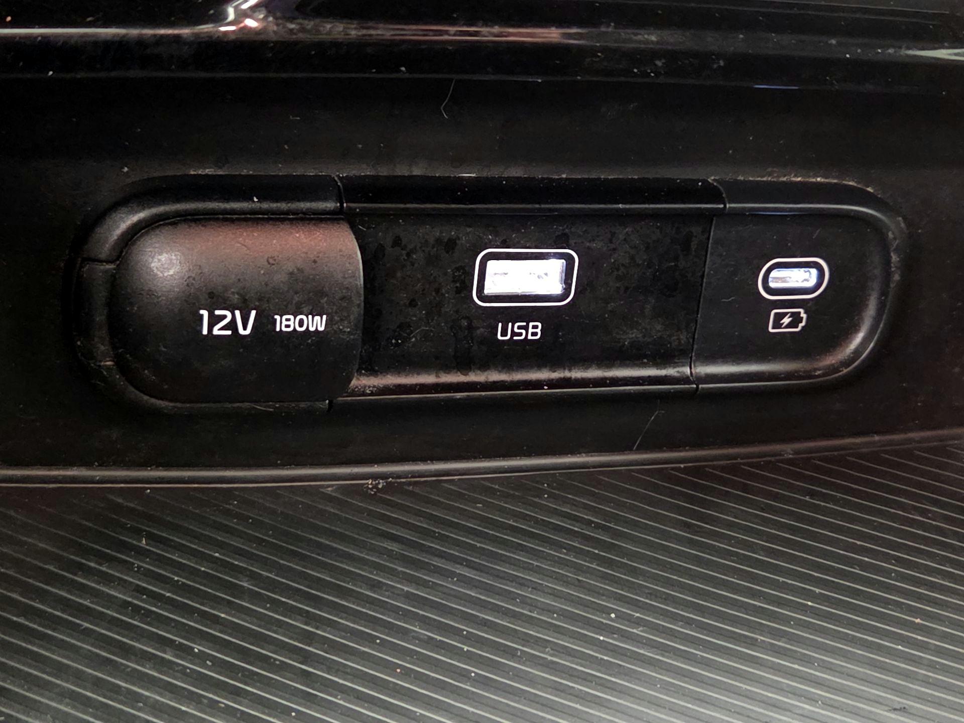 Thumbnail: 2023 Kia Sportage - 18