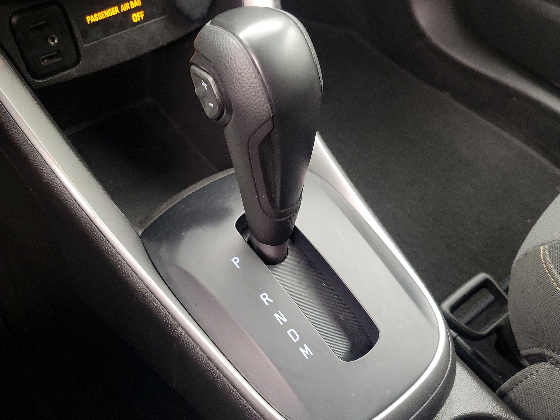 Thumbnail: 2022 Chevrolet Trax - 17