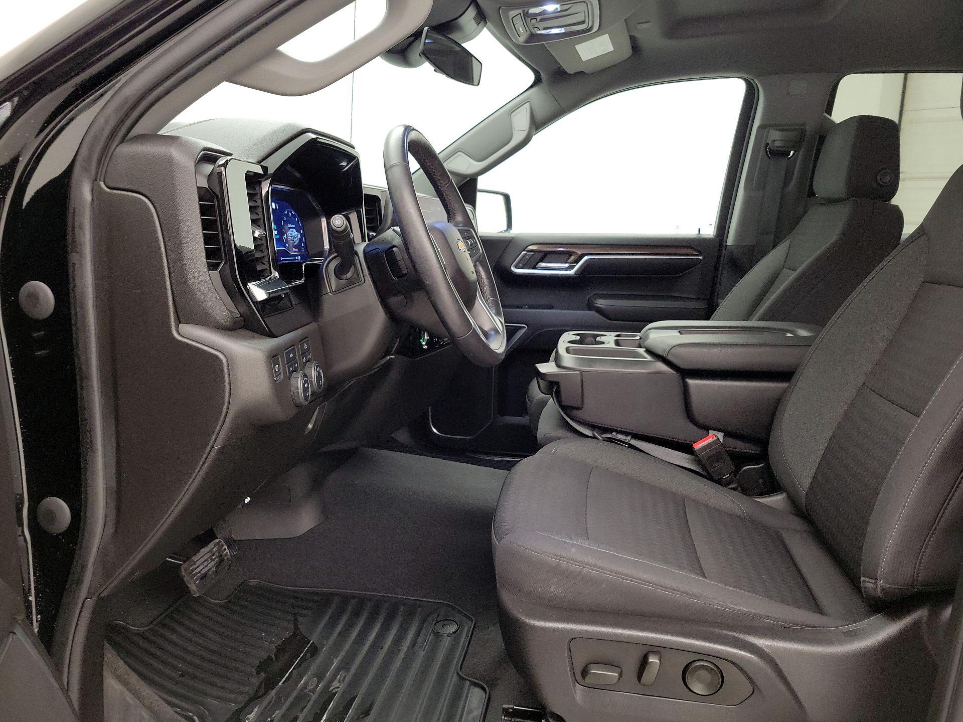 Thumbnail: 2022 Chevrolet Silverado 1500 - 11