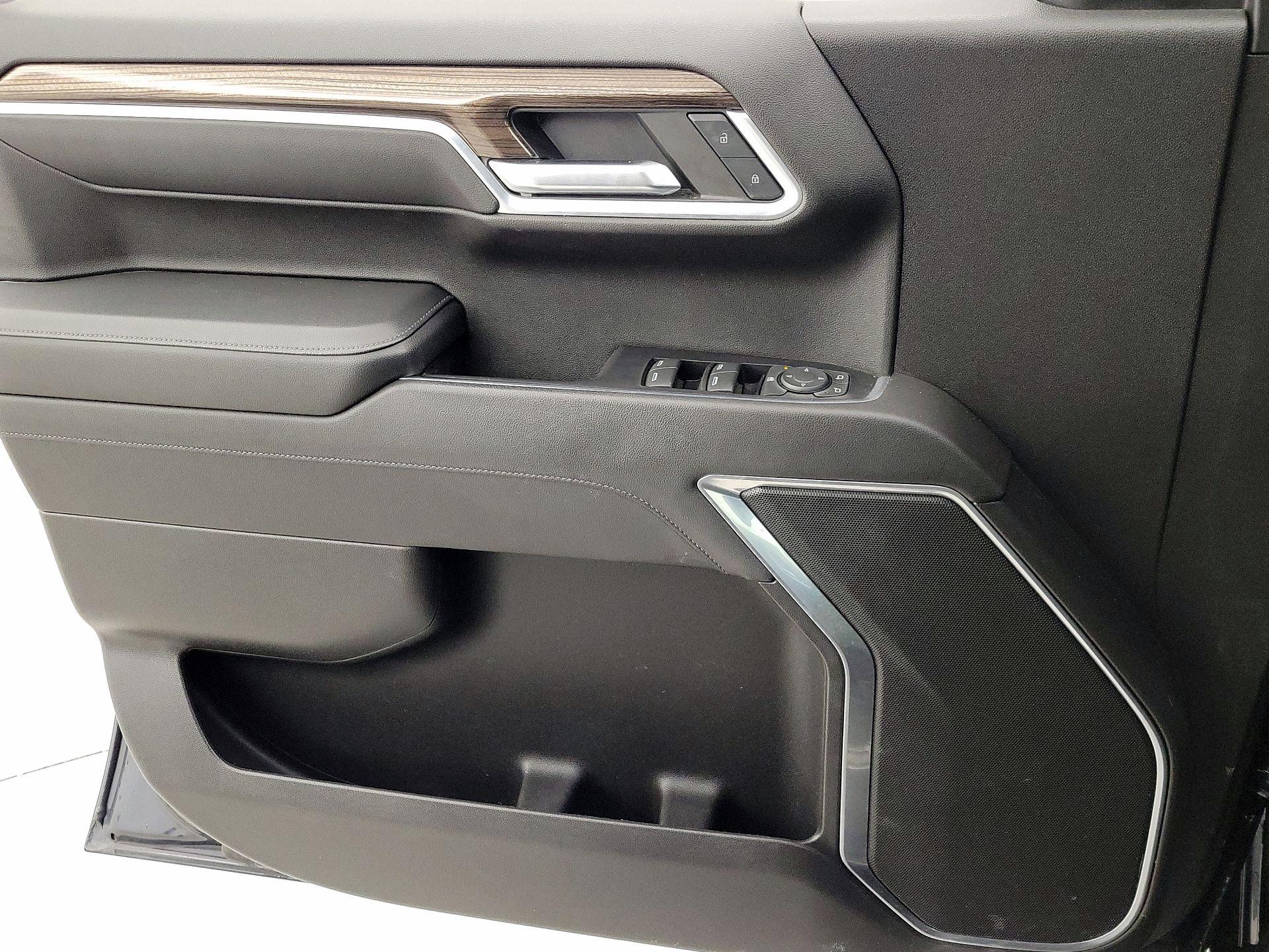 Thumbnail: 2022 Chevrolet Silverado 1500 - 12