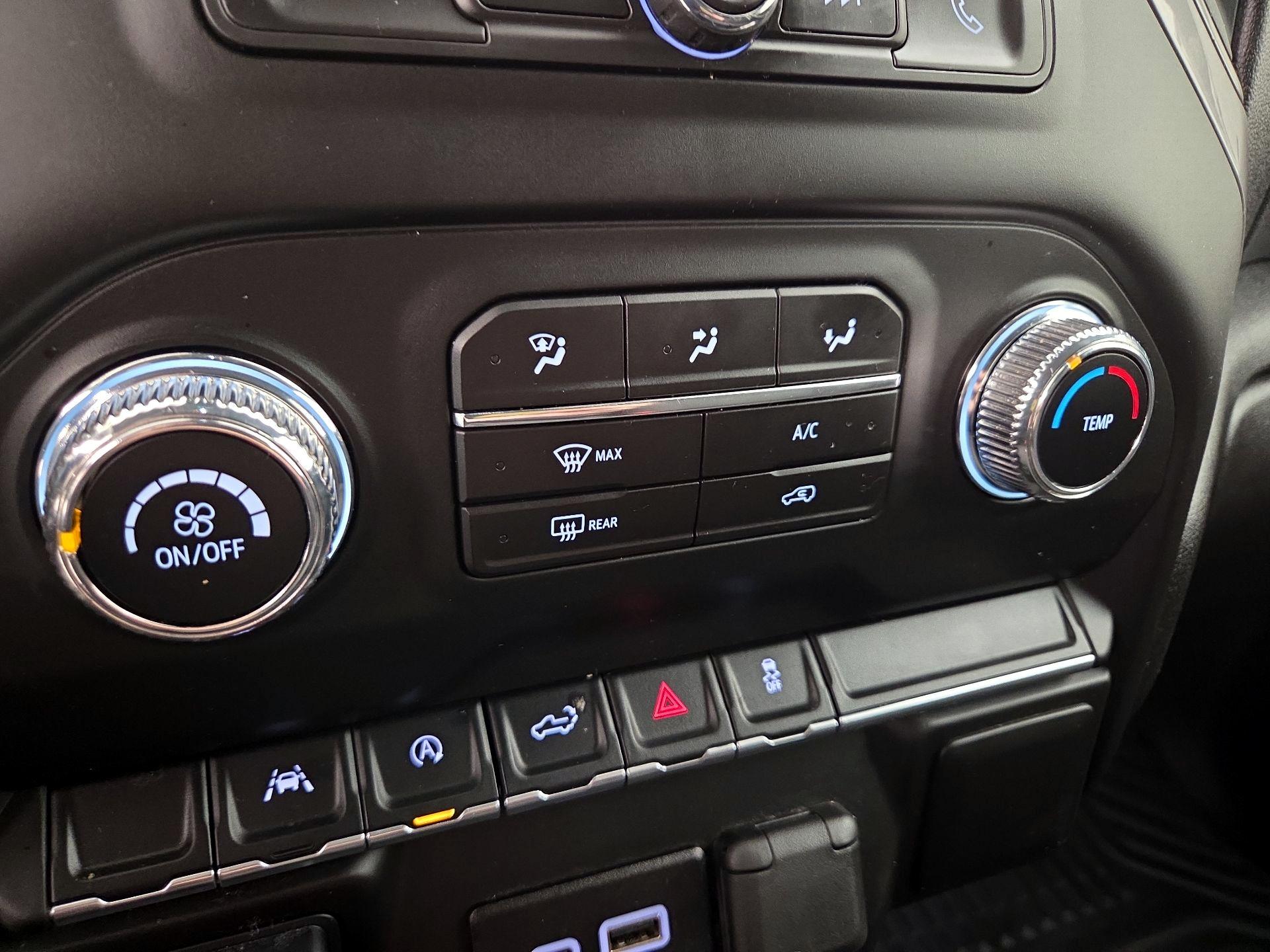 Thumbnail: 2024 GMC Sierra 1500 - 16