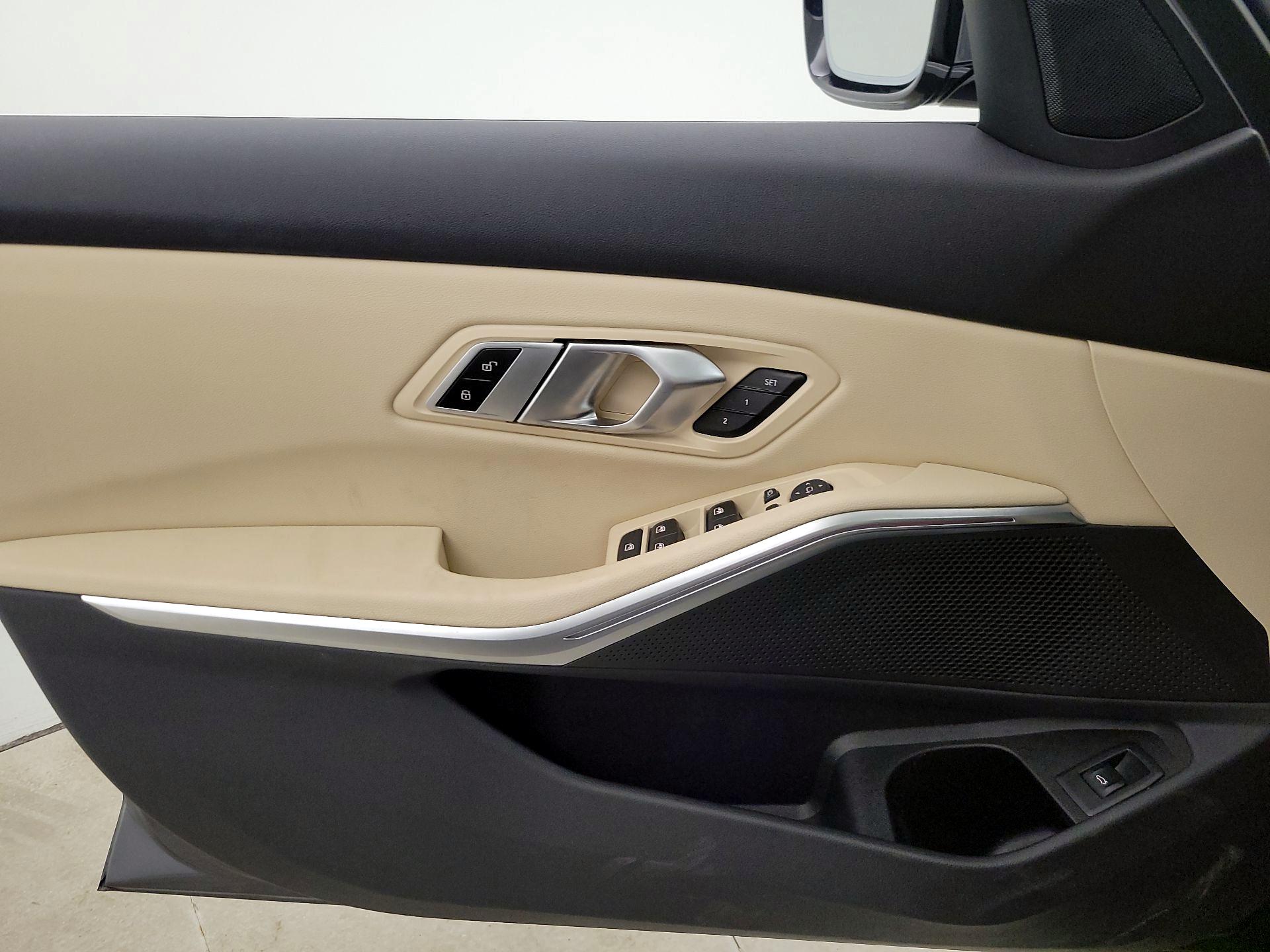 Thumbnail: 2022 BMW 3 Series - 12