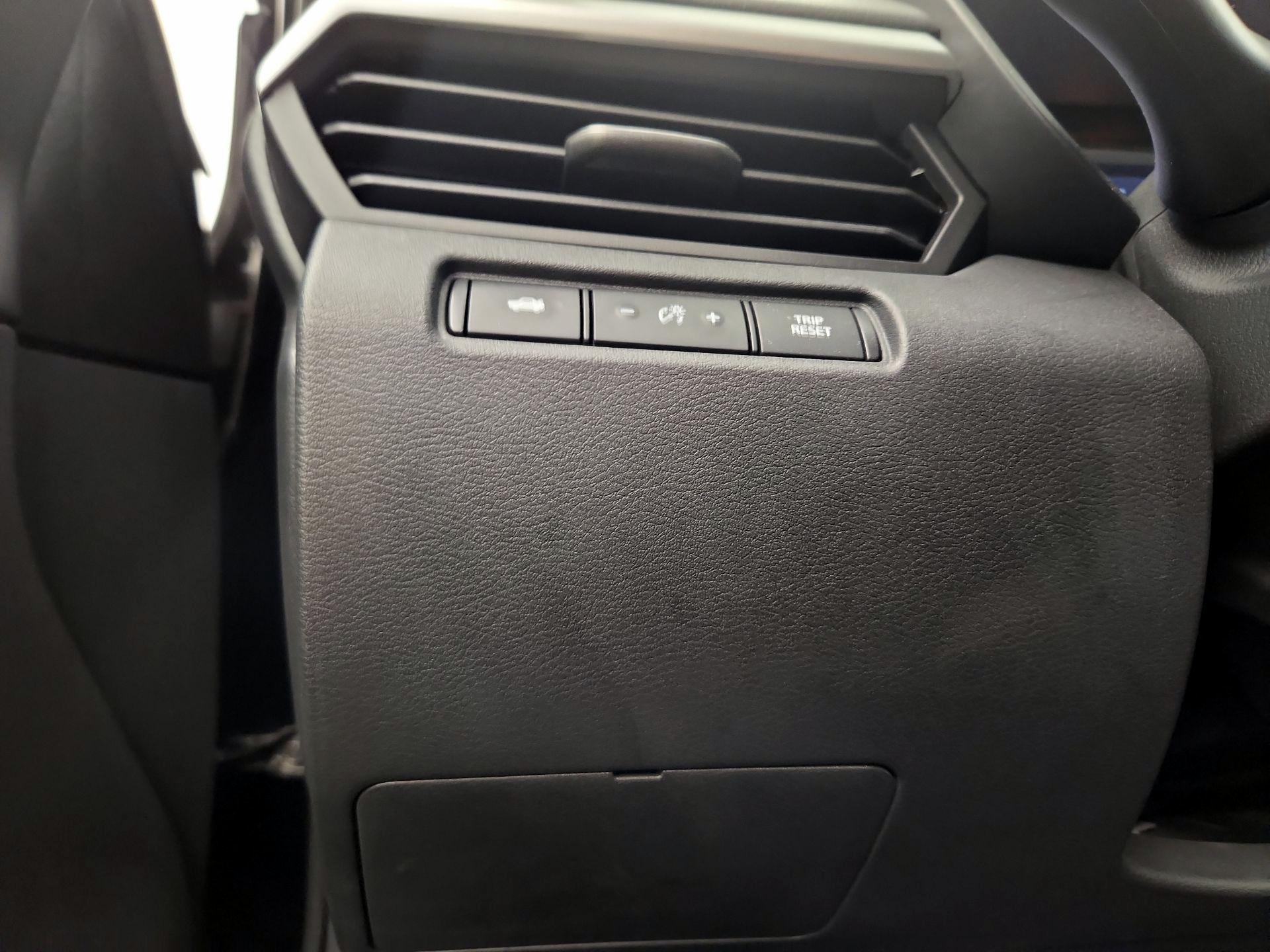 Thumbnail: 2022 Nissan Altima - 13