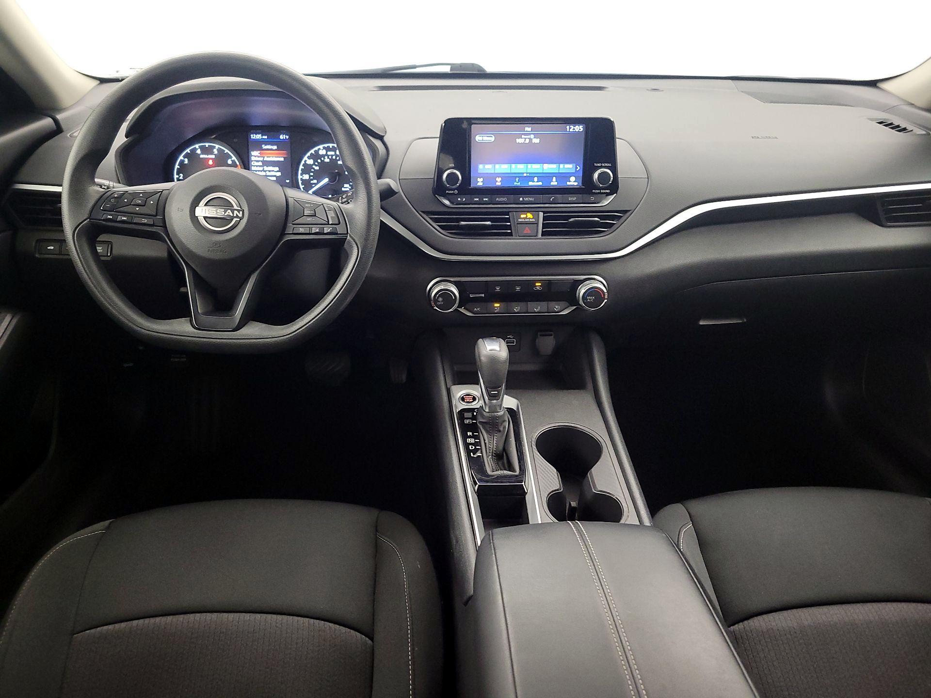 Thumbnail: 2023 Nissan Altima - 9