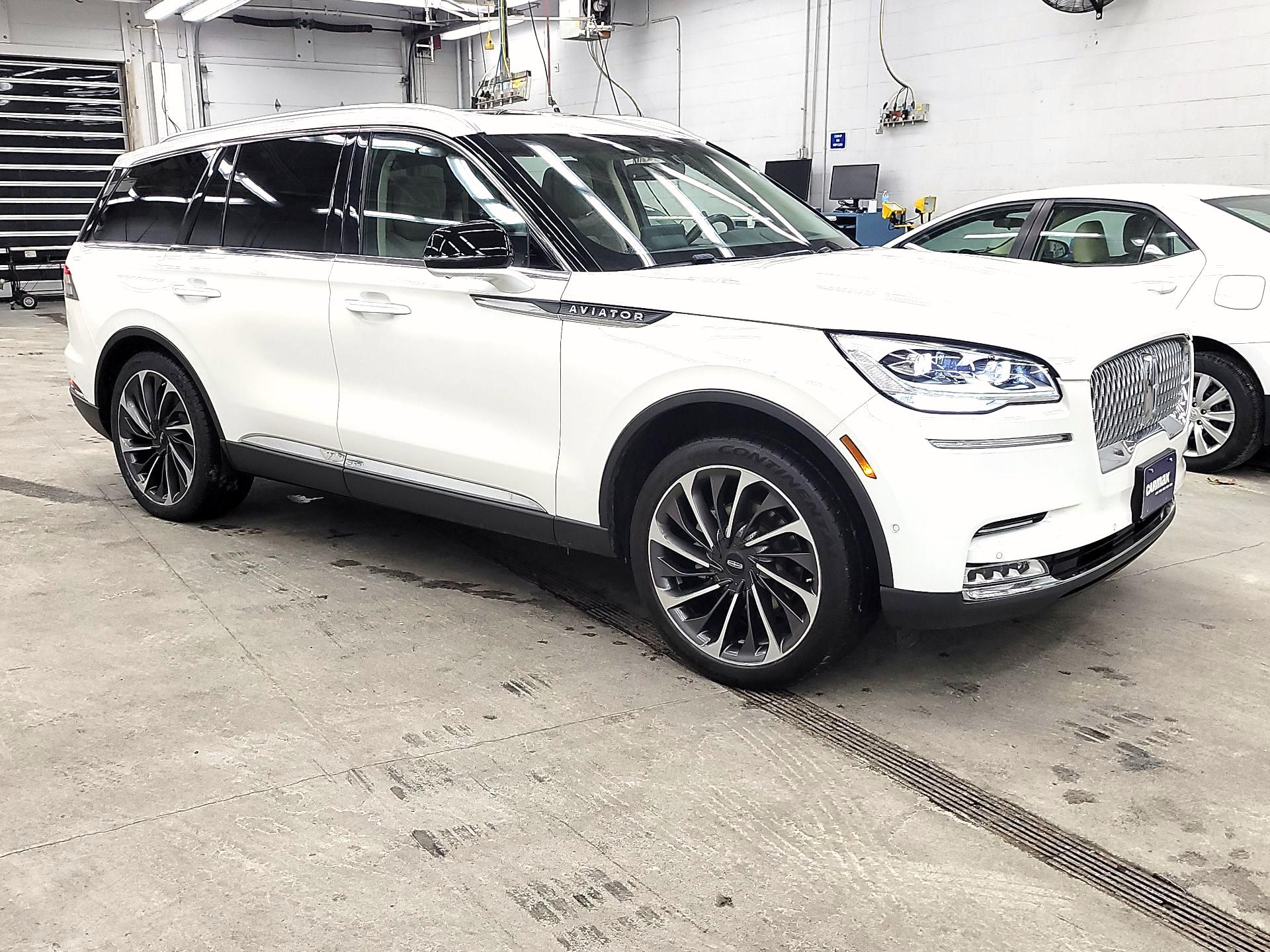Thumbnail: 2020 Lincoln Aviator - 1