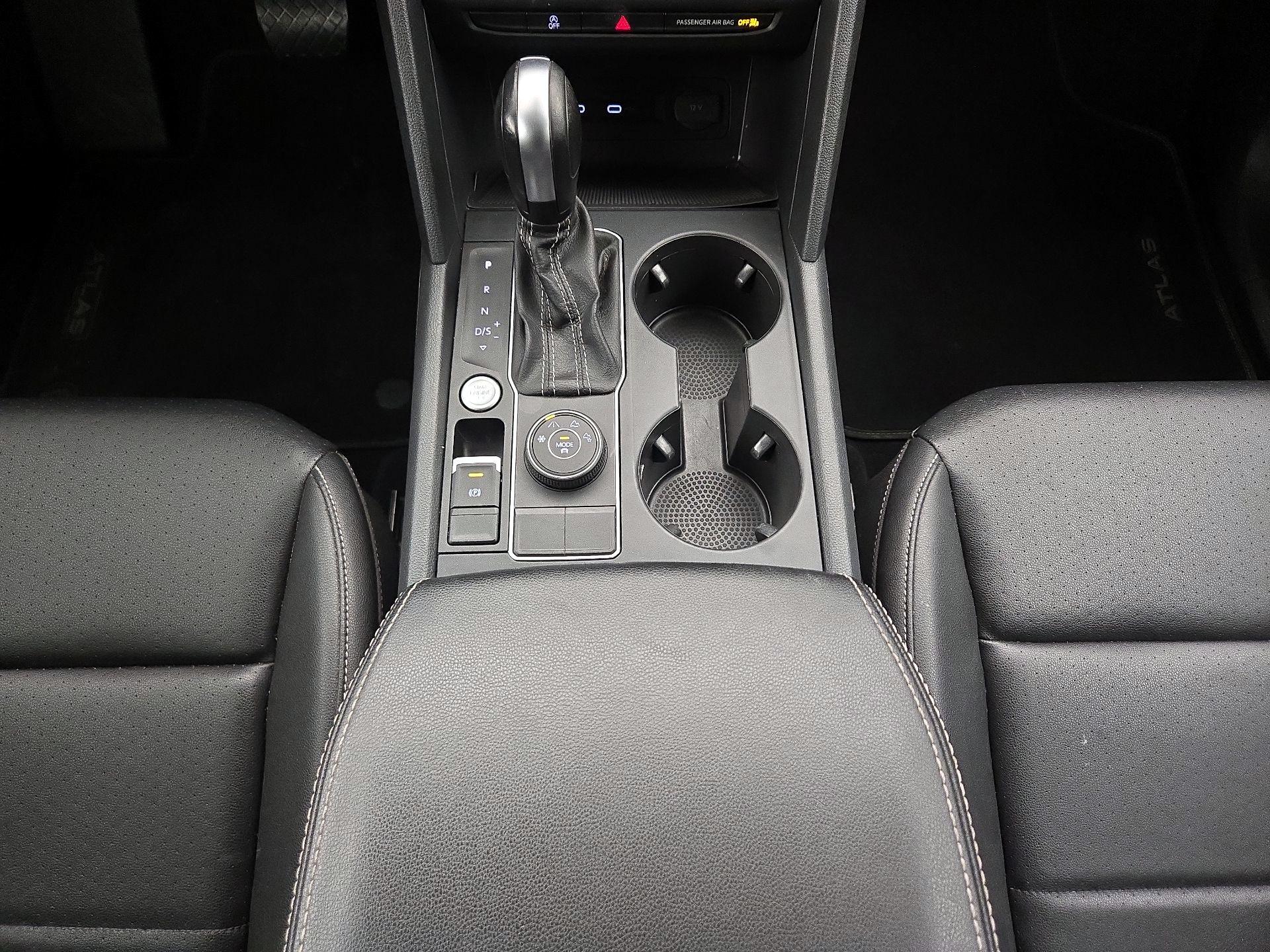 Thumbnail: 2023 Volkswagen Atlas - 17