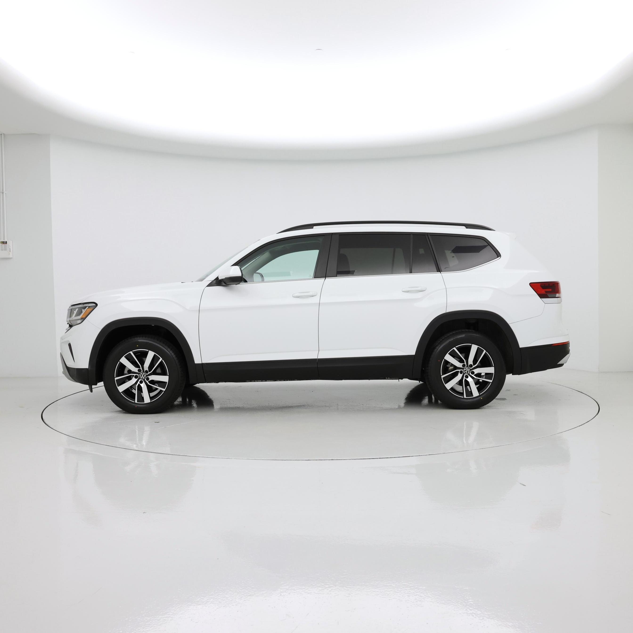 Thumbnail: 2023 Volkswagen Atlas - 3