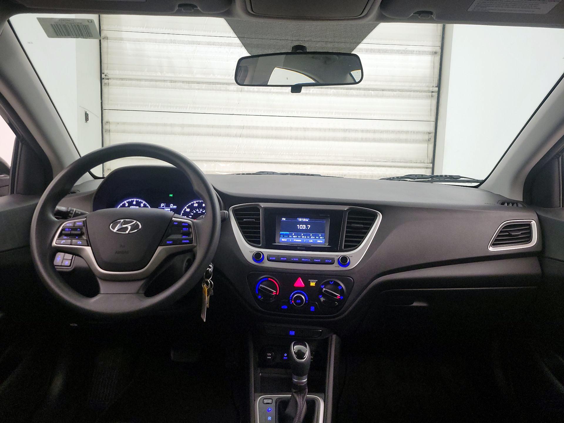 Thumbnail: 2022 Hyundai Accent - 9