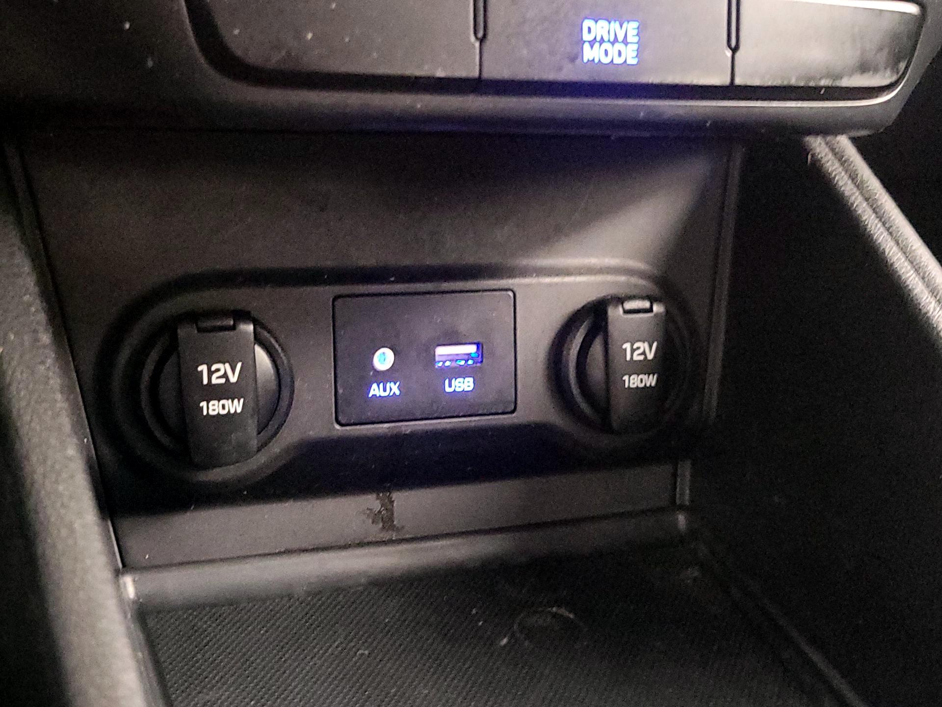 Thumbnail: 2022 Hyundai Accent - 18