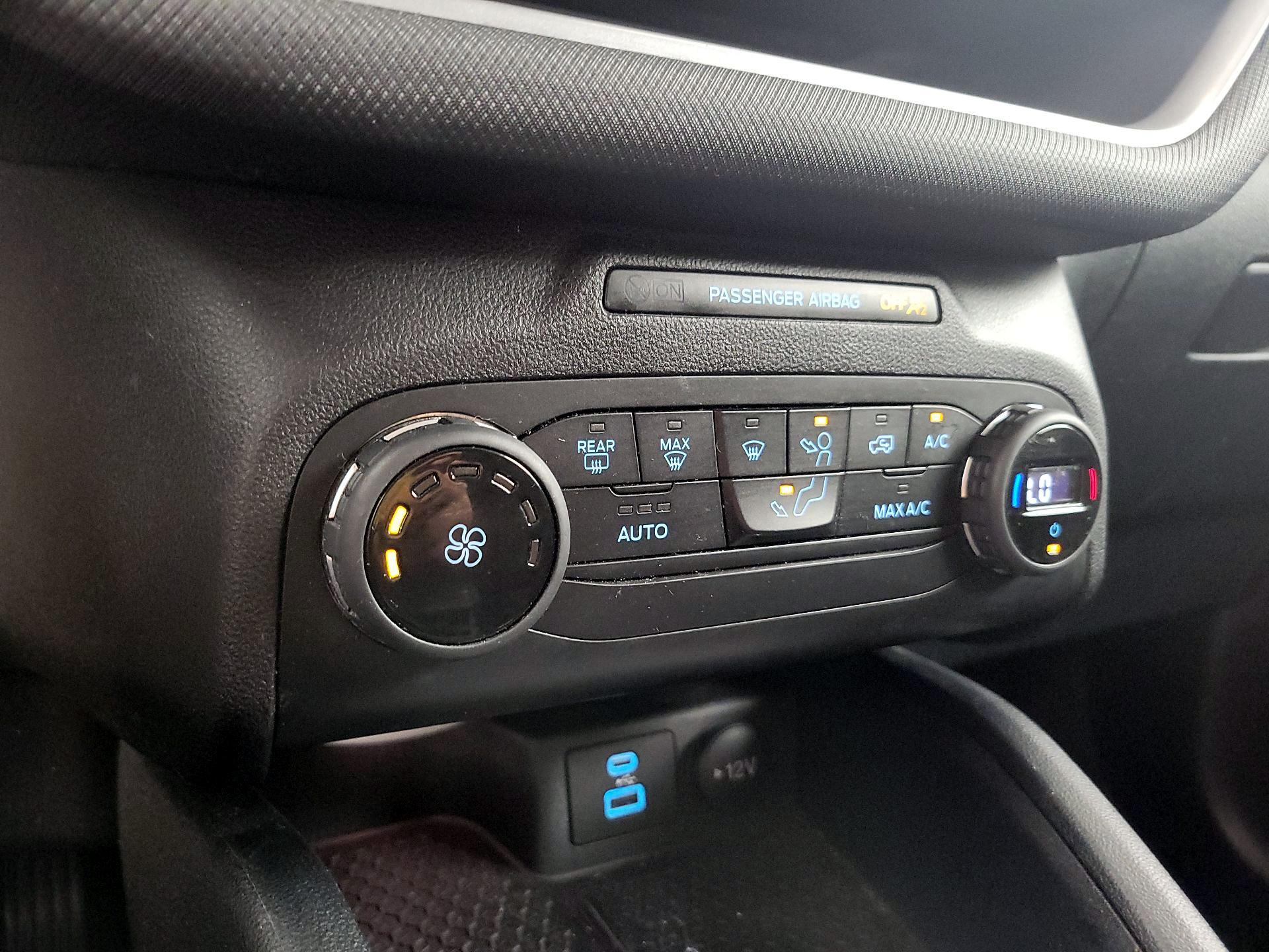 Thumbnail: 2021 Ford Bronco Sport - 14