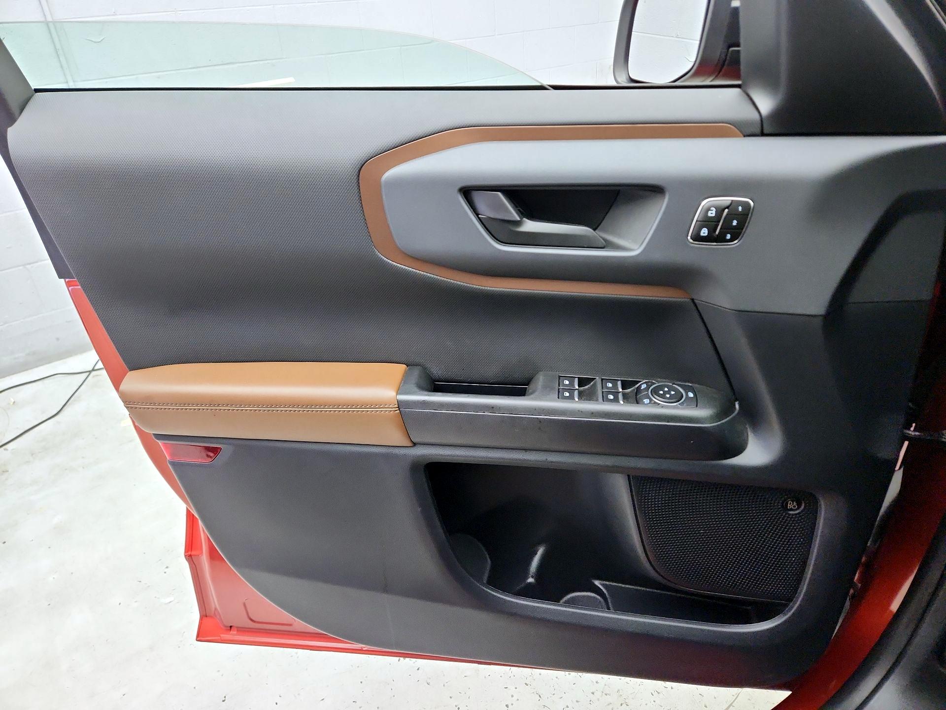 Thumbnail: 2023 Ford Bronco Sport - 12