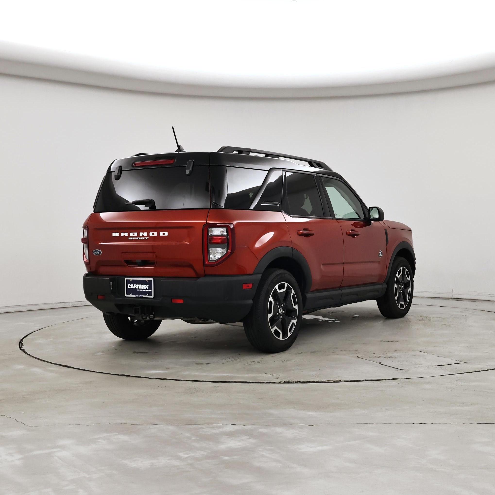 Thumbnail: 2023 Ford Bronco Sport - 8